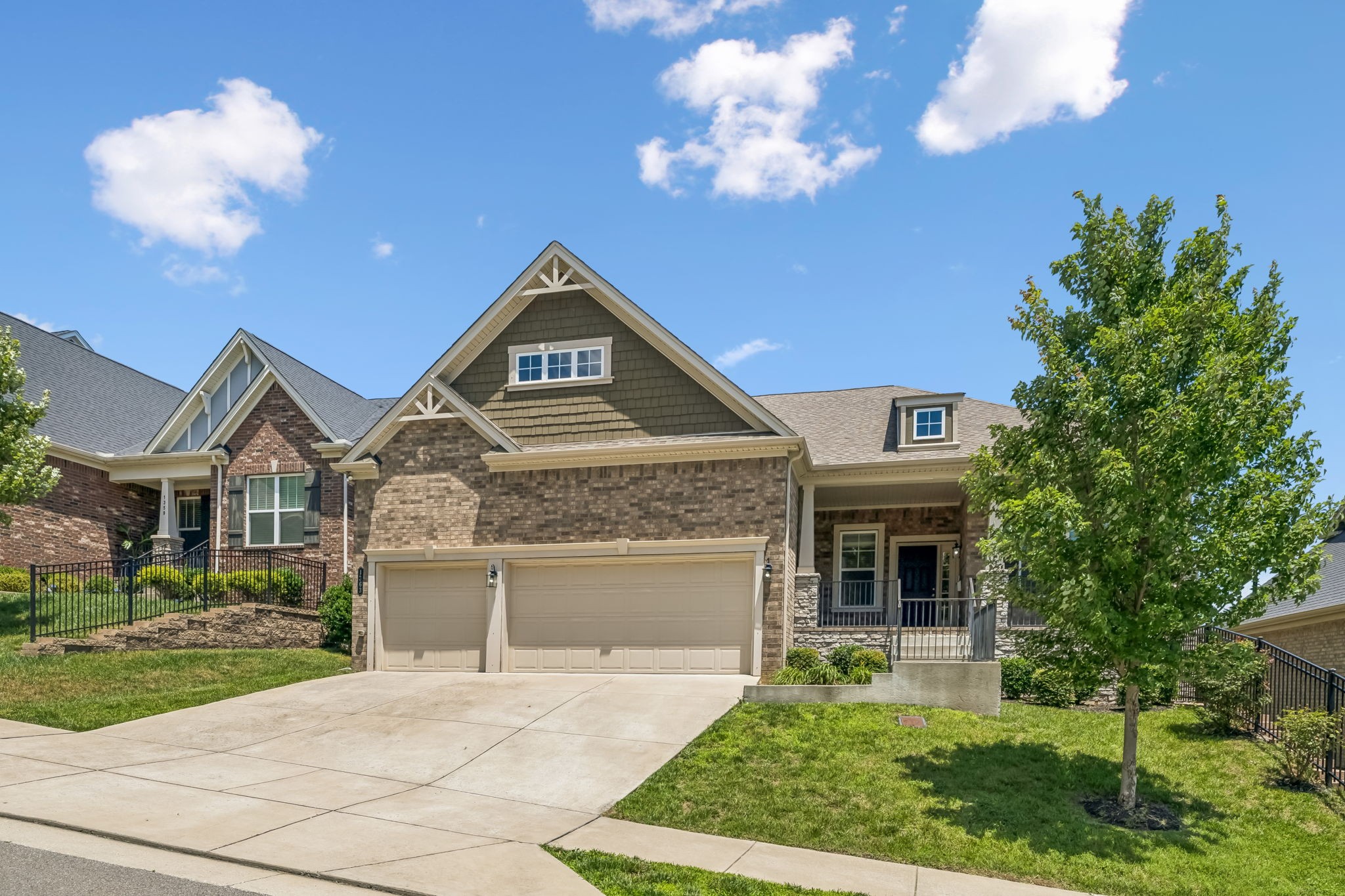 1363 Greenstone Ln, Nashville, TN 37221