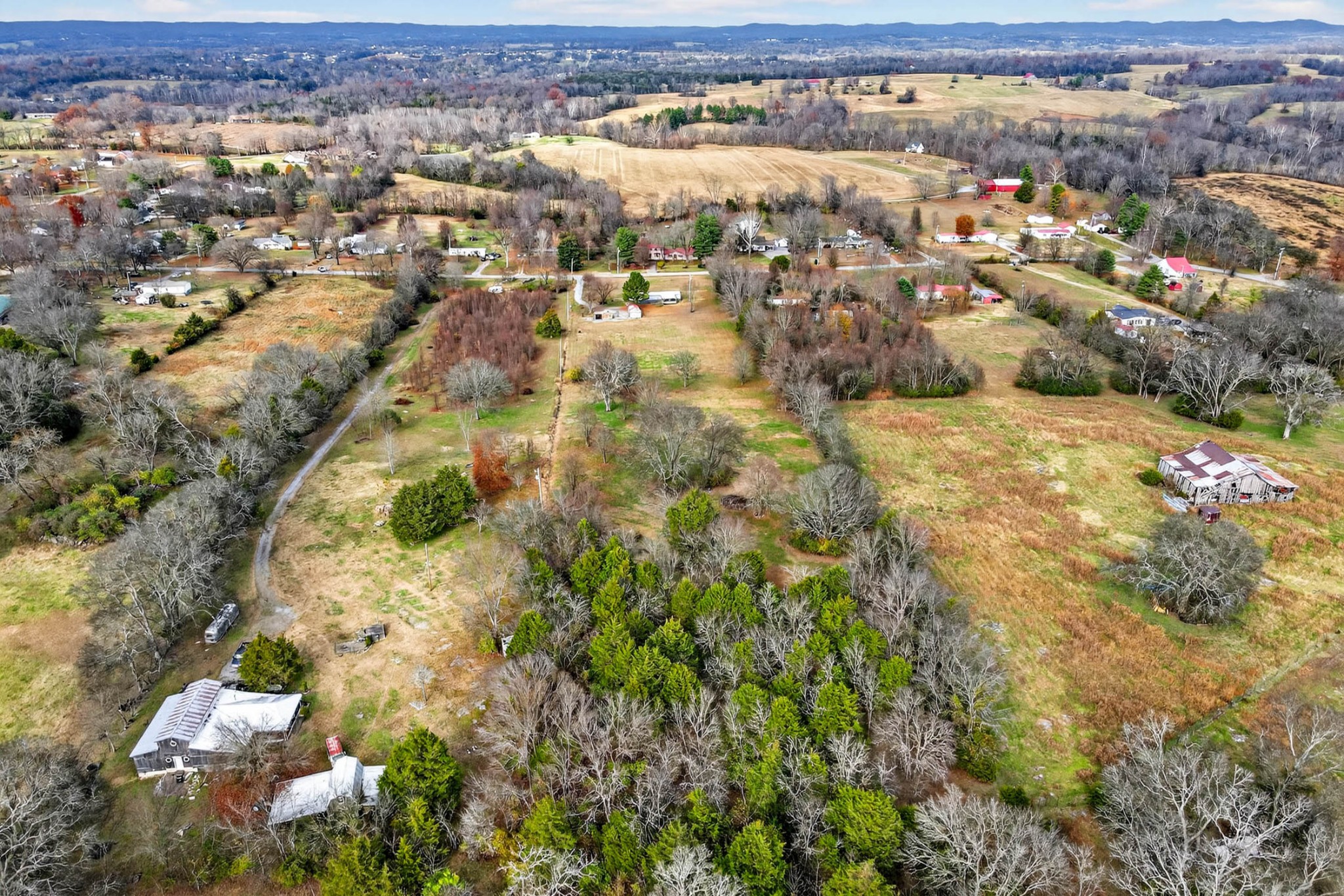 924 Harsh Ln, Castalian Springs, TN 37031