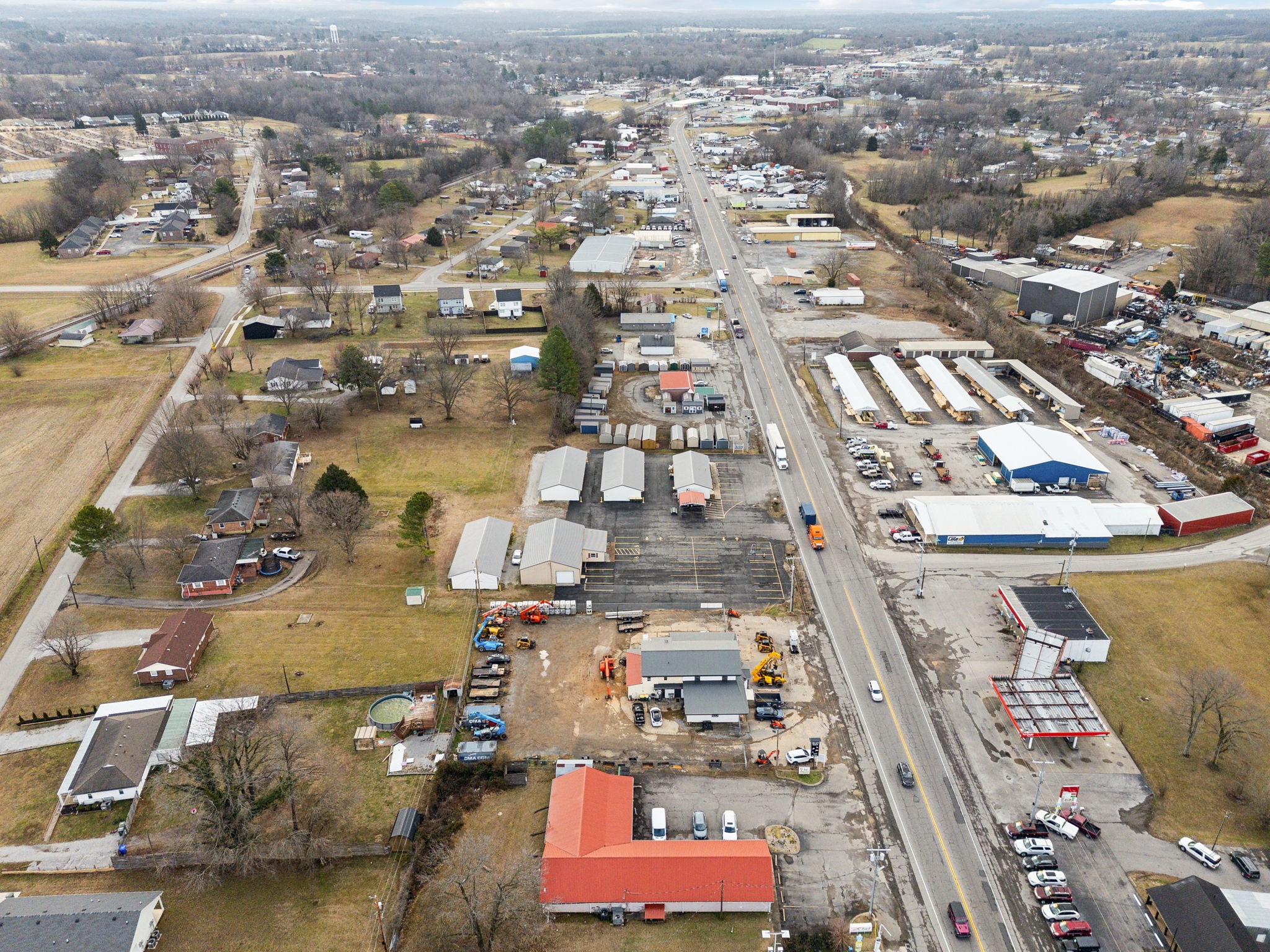 457 N Broadway, Portland, TN 37148