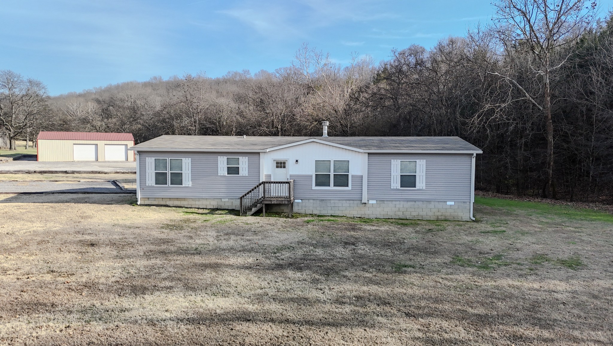 186 Aggie Perry Rd, Bethpage, TN 37022