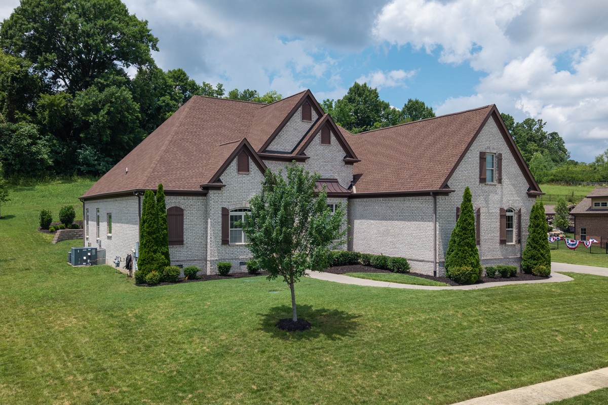 9222 Holstein Dr, Nolensville, TN 37135