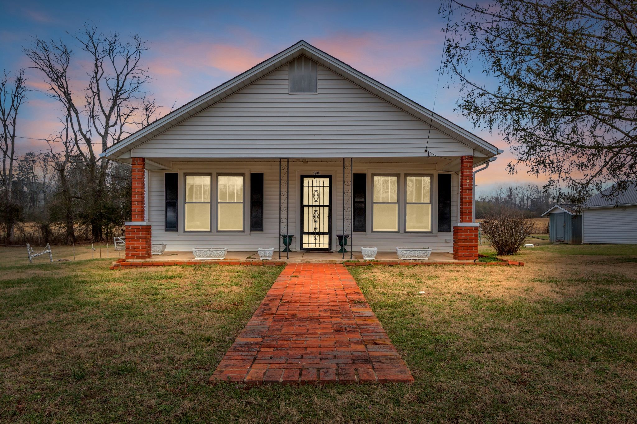 3288 Williamsport Pike W, Williamsport, TN 38487