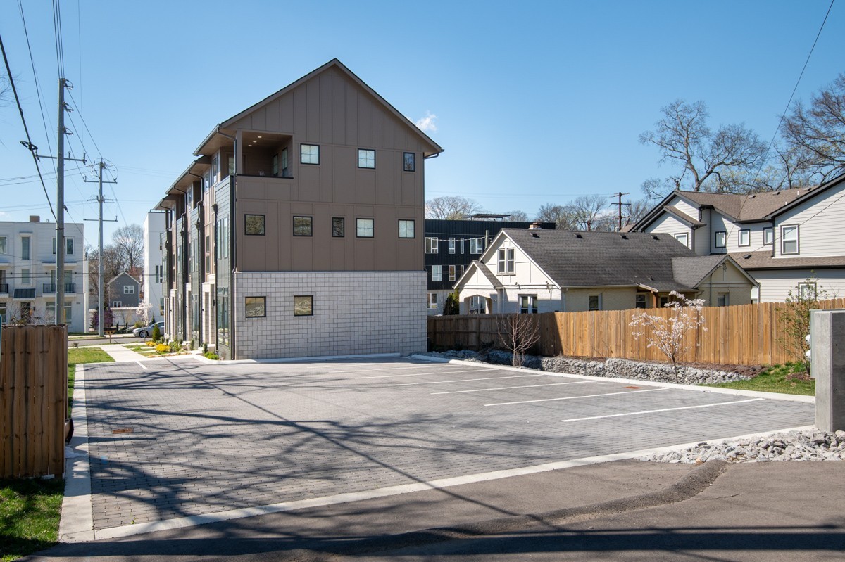 1233 Lischey Ave, Nashville, TN 37207