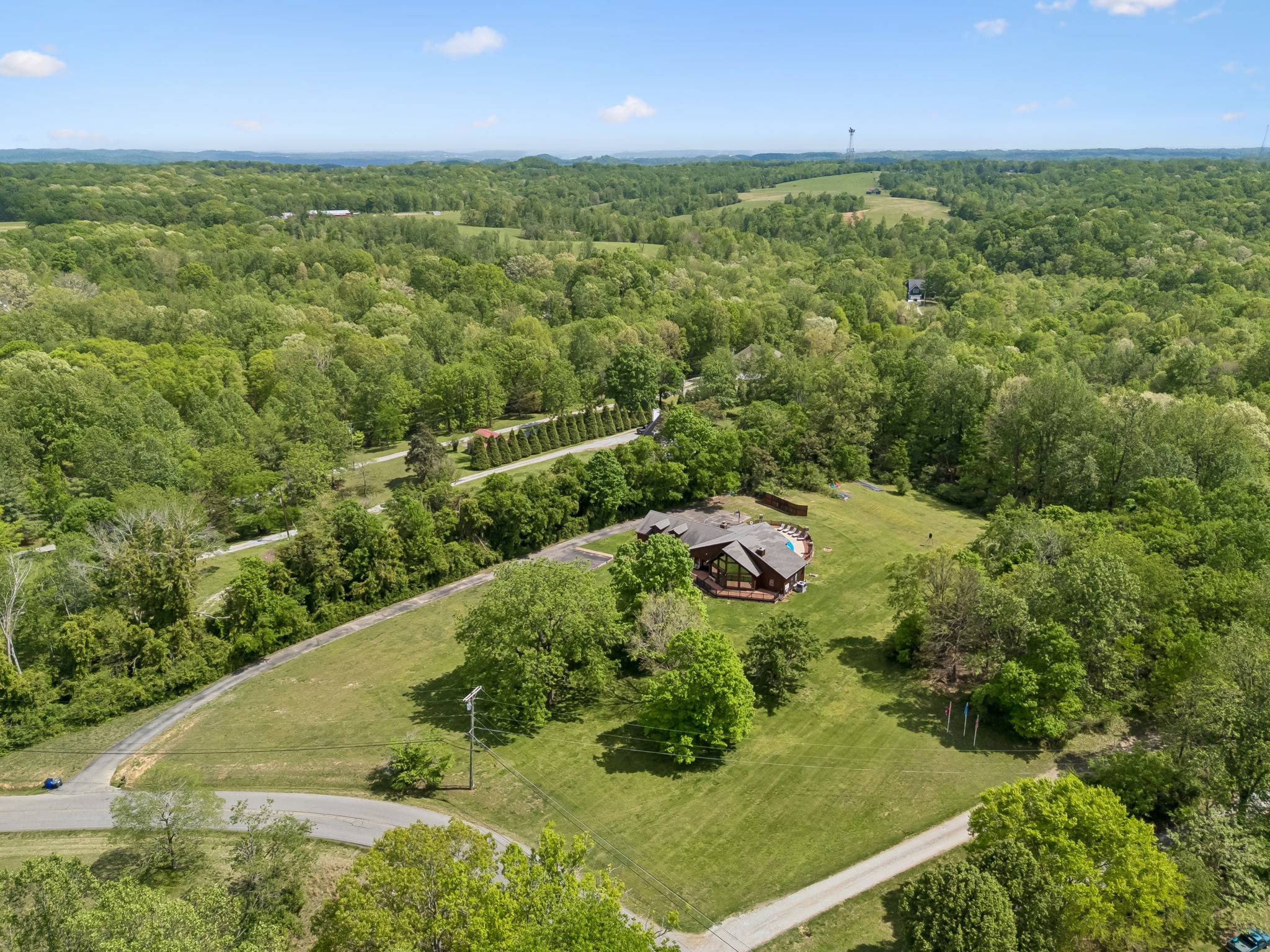 1437 Dividing Ridge Rd, Goodlettsville, TN 37072