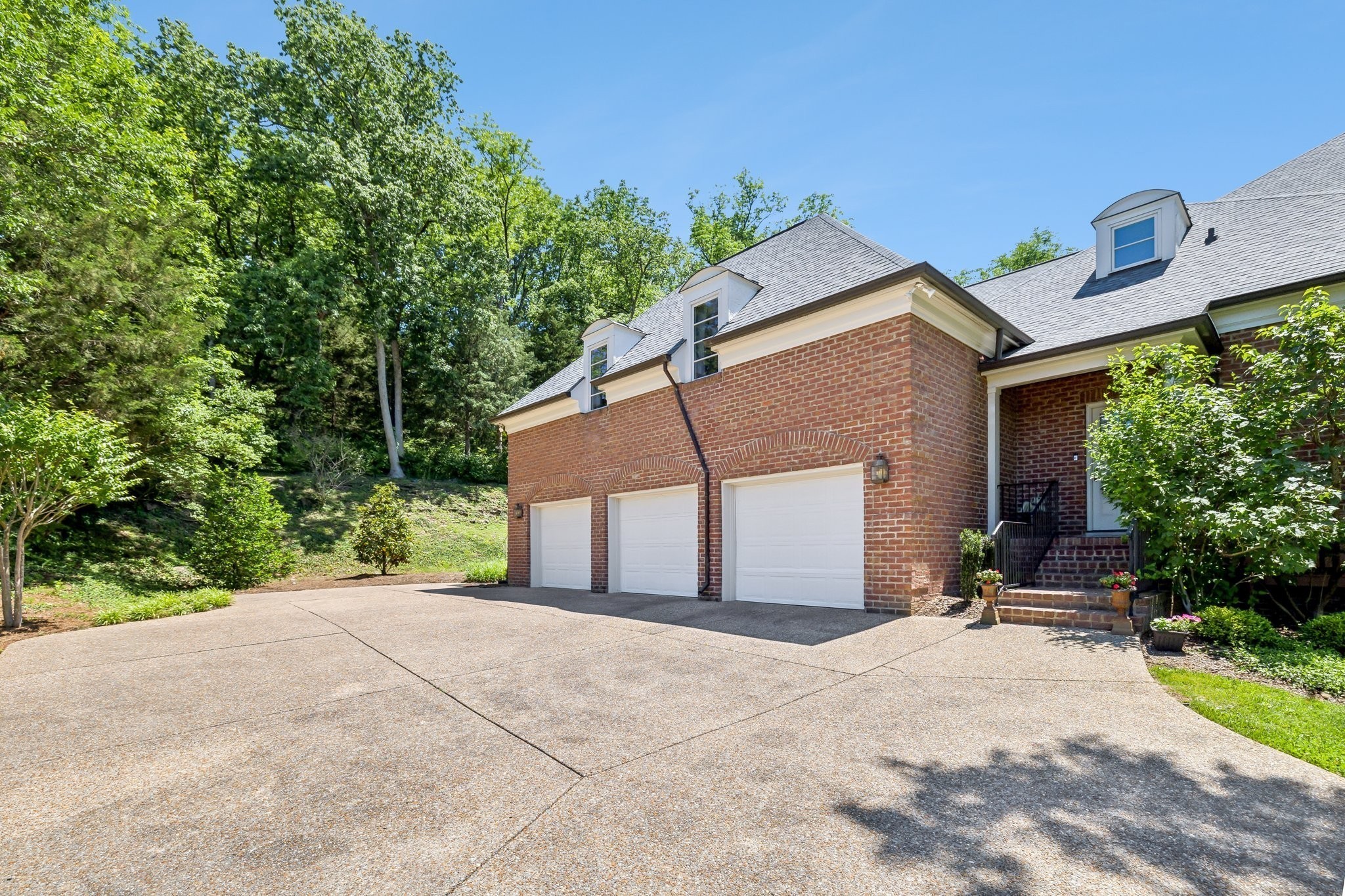 1810 Tyne Blvd, Nashville, TN 37215