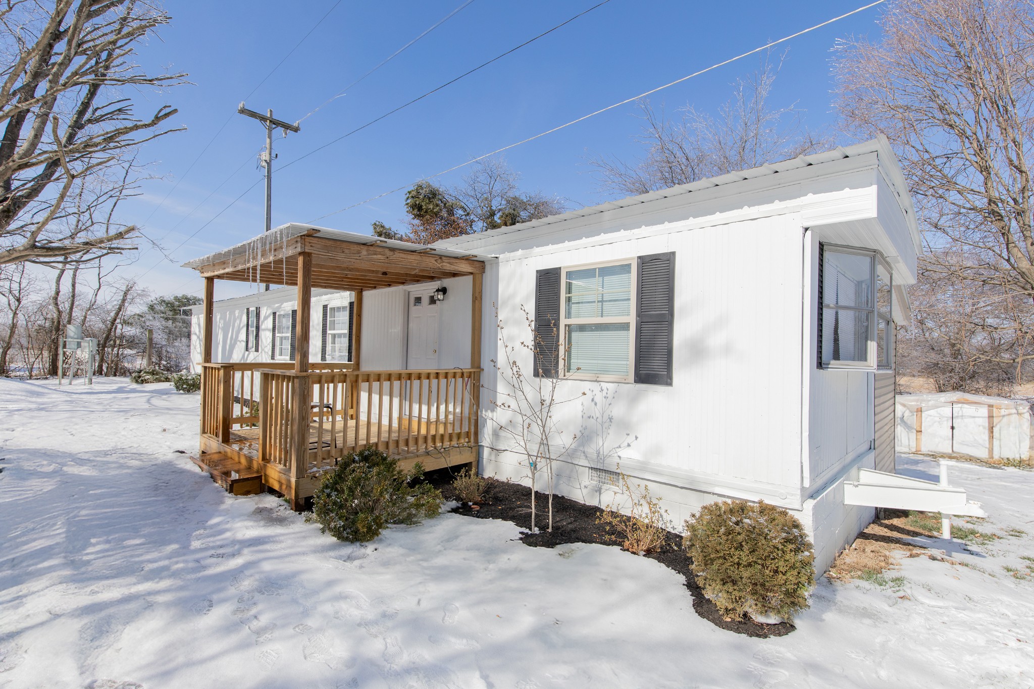 556 Dorris Rd, Portland, TN 37148