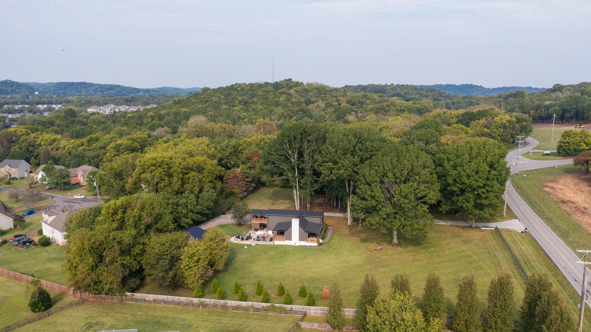 2739 Thompson Station Rd E, Thompsons Station, TN 37179