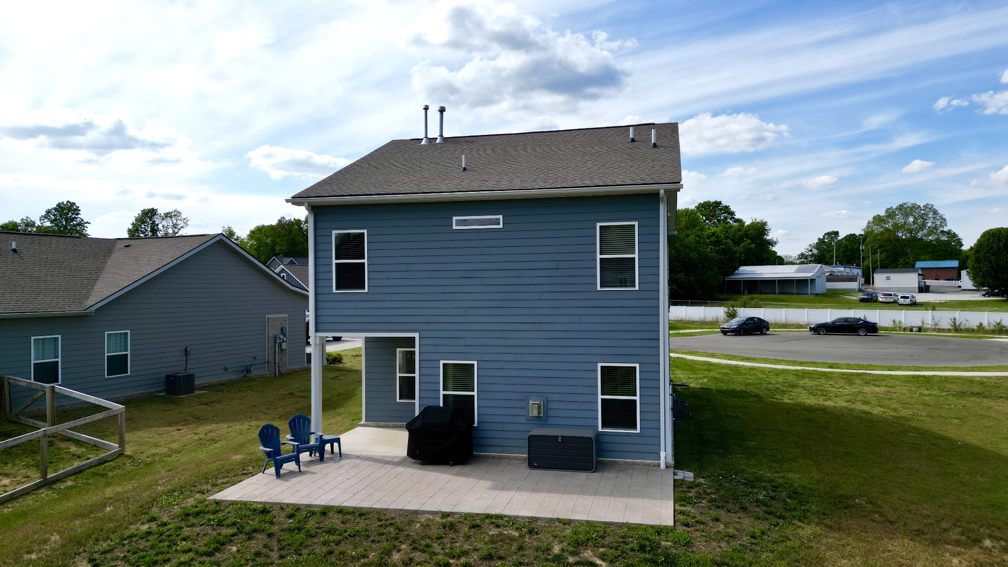 1014 Village Ct, Burns, TN 37029