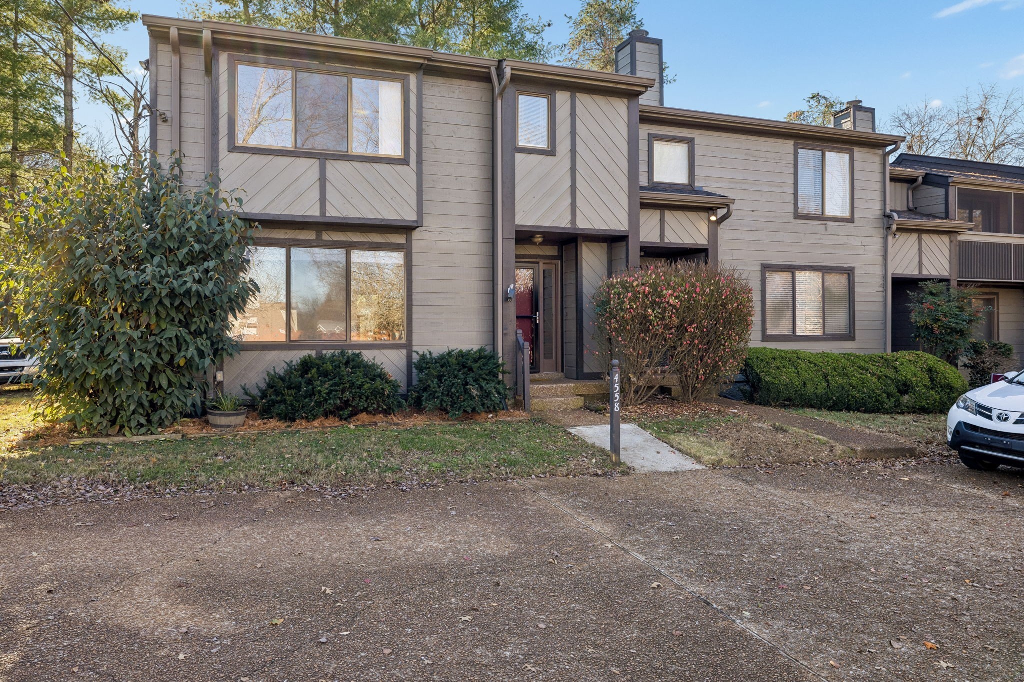 4558 S Trace Blvd, Old Hickory, TN 37138