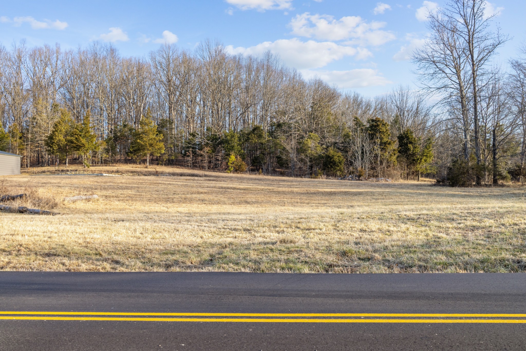 1672 Rabe Coats Rd, Westmoreland, TN 37186