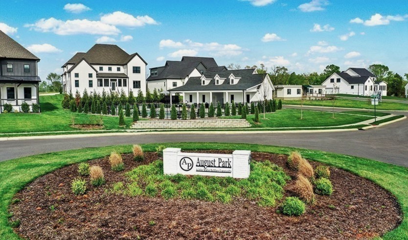 1425 Round Hill Ln, Spring Hill, TN 37174