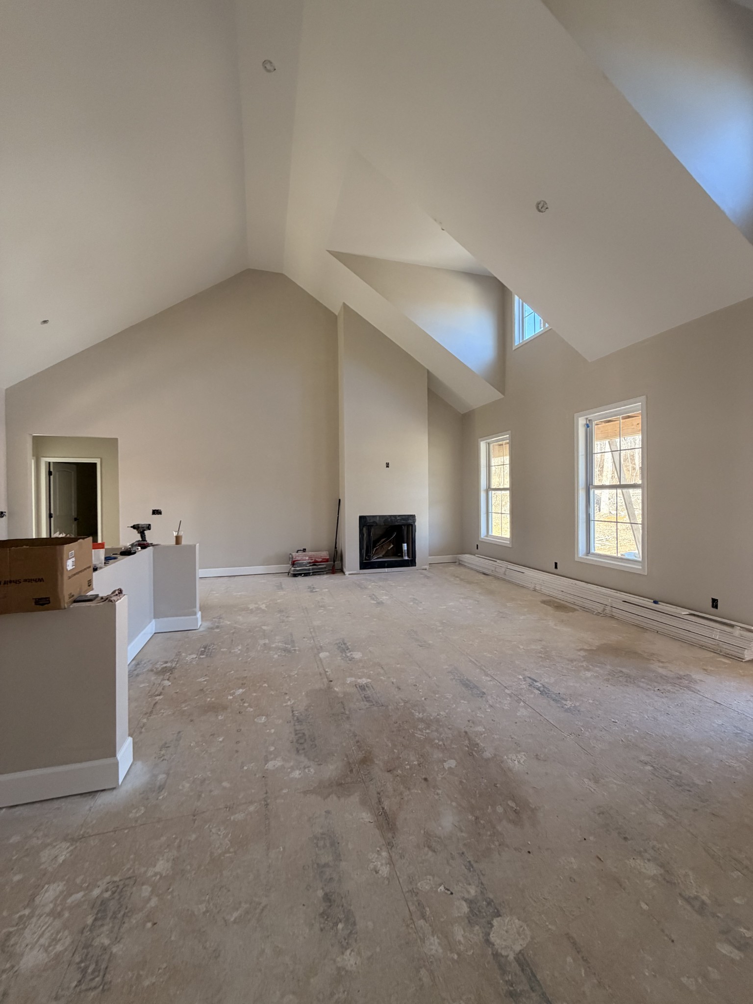 1238 Breeden Rd, Charlotte, TN 37036