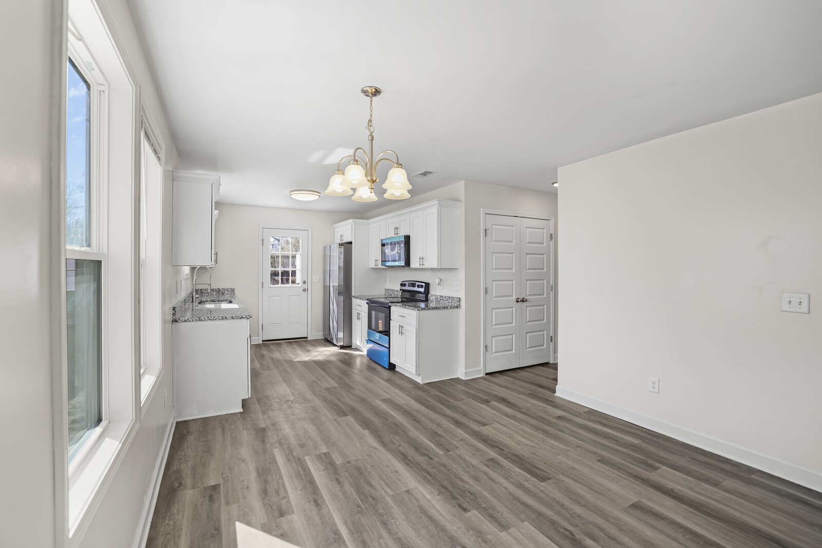 294 Morton Ave, Gallatin, TN 37066