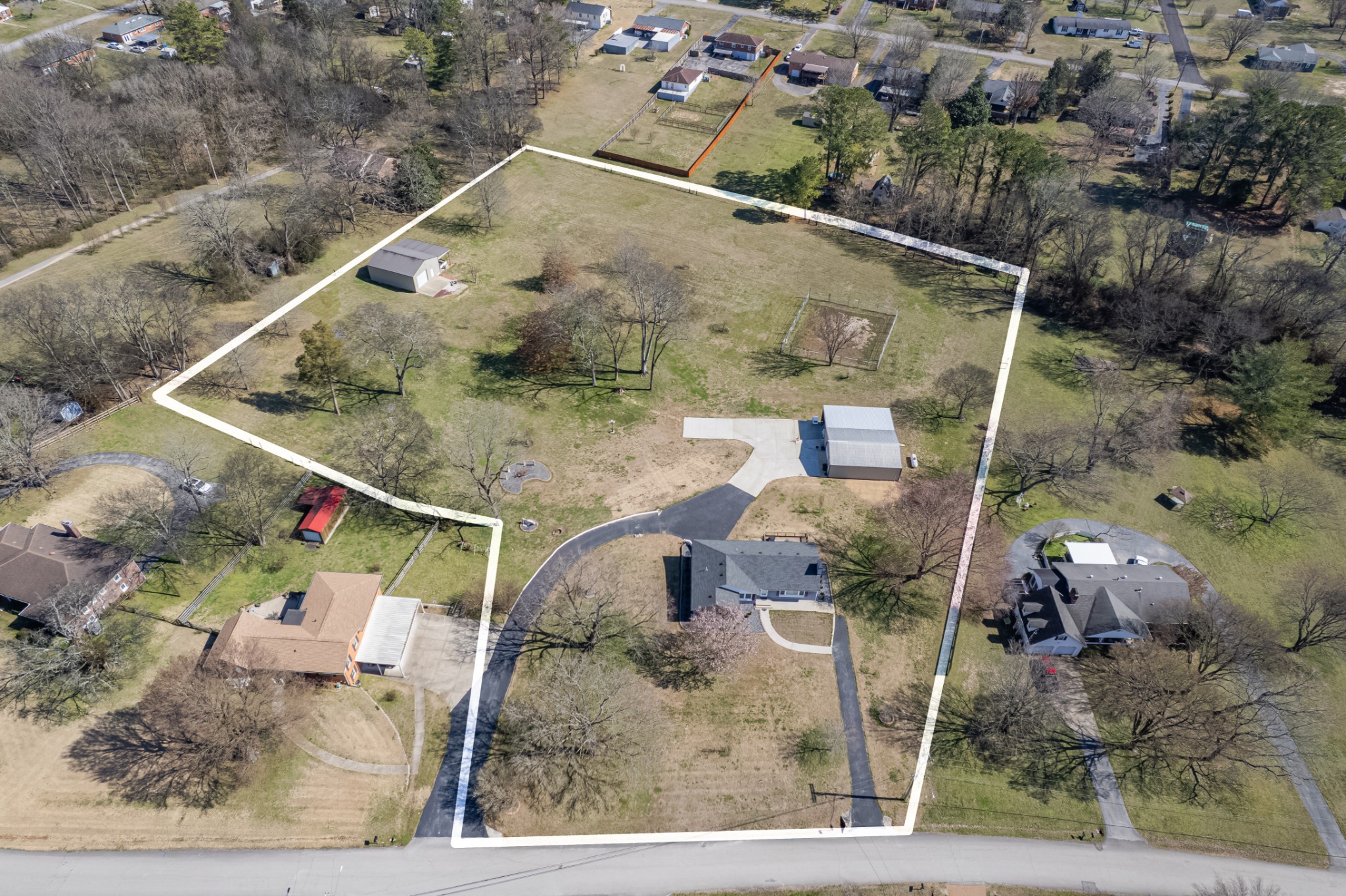 108 North Hardin Dr, Columbia, TN 38401