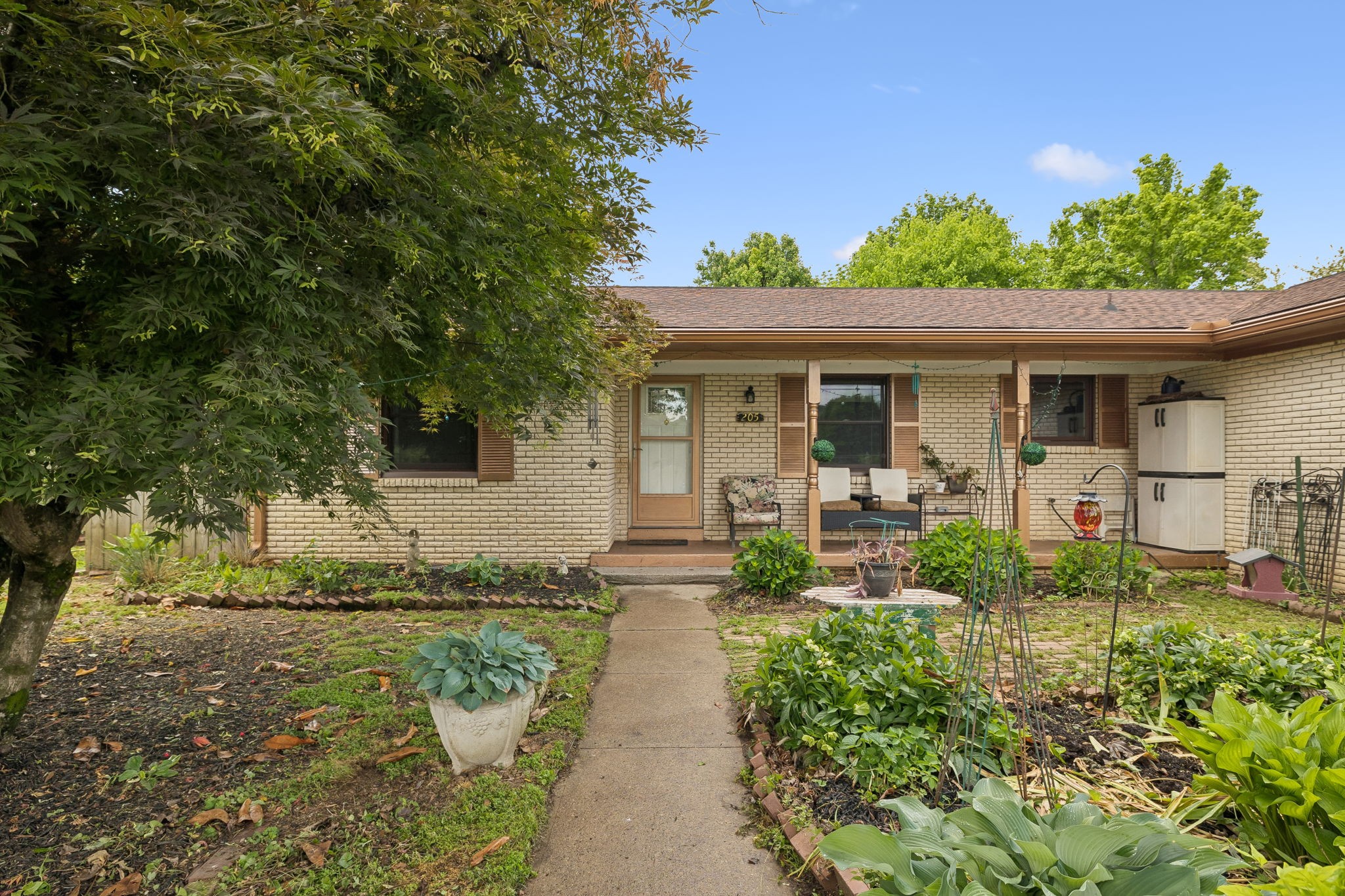 205 Riverside Dr N, Carthage, TN 37030