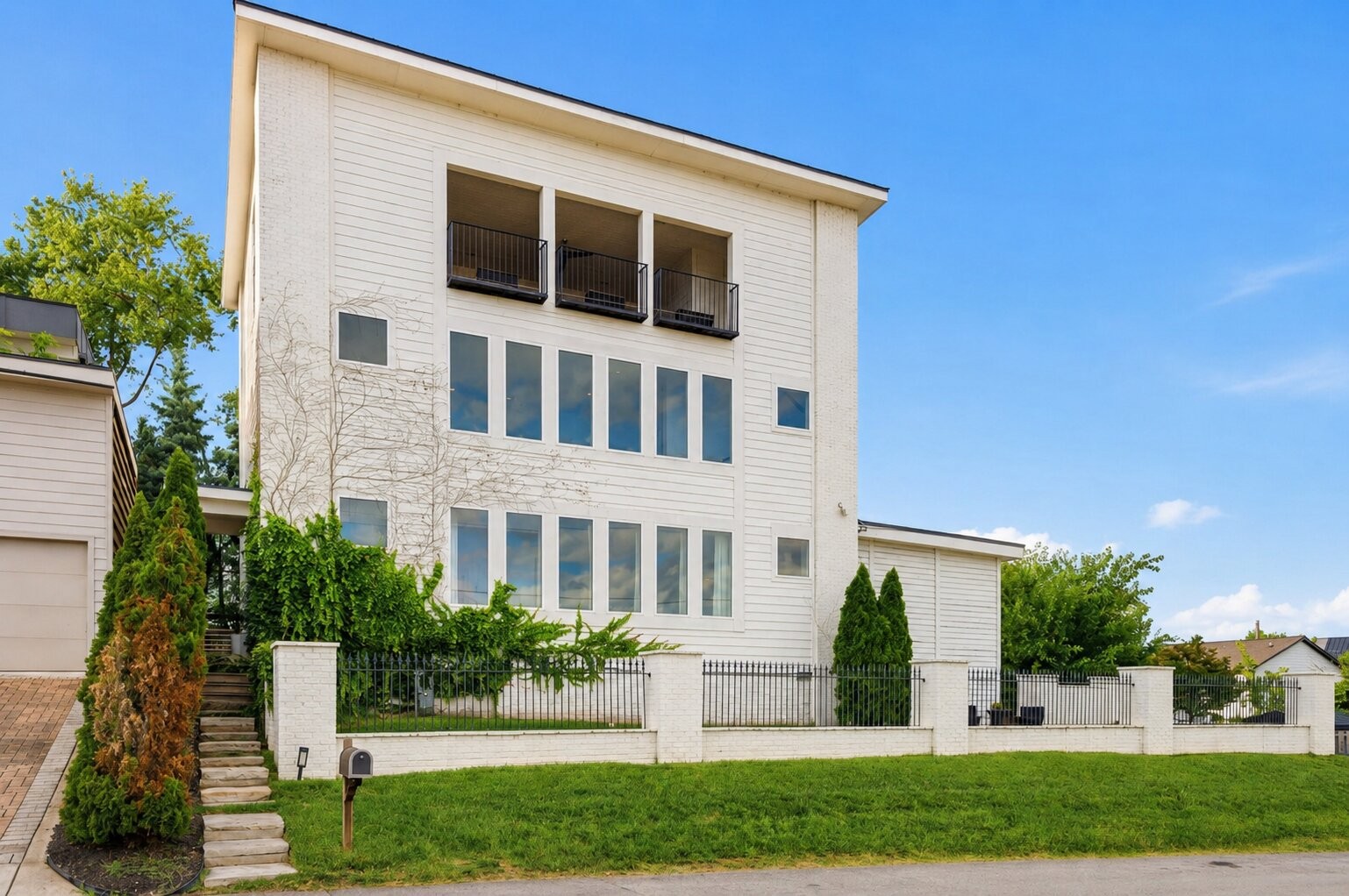 606 Buchanan St, Nashville, TN 37208