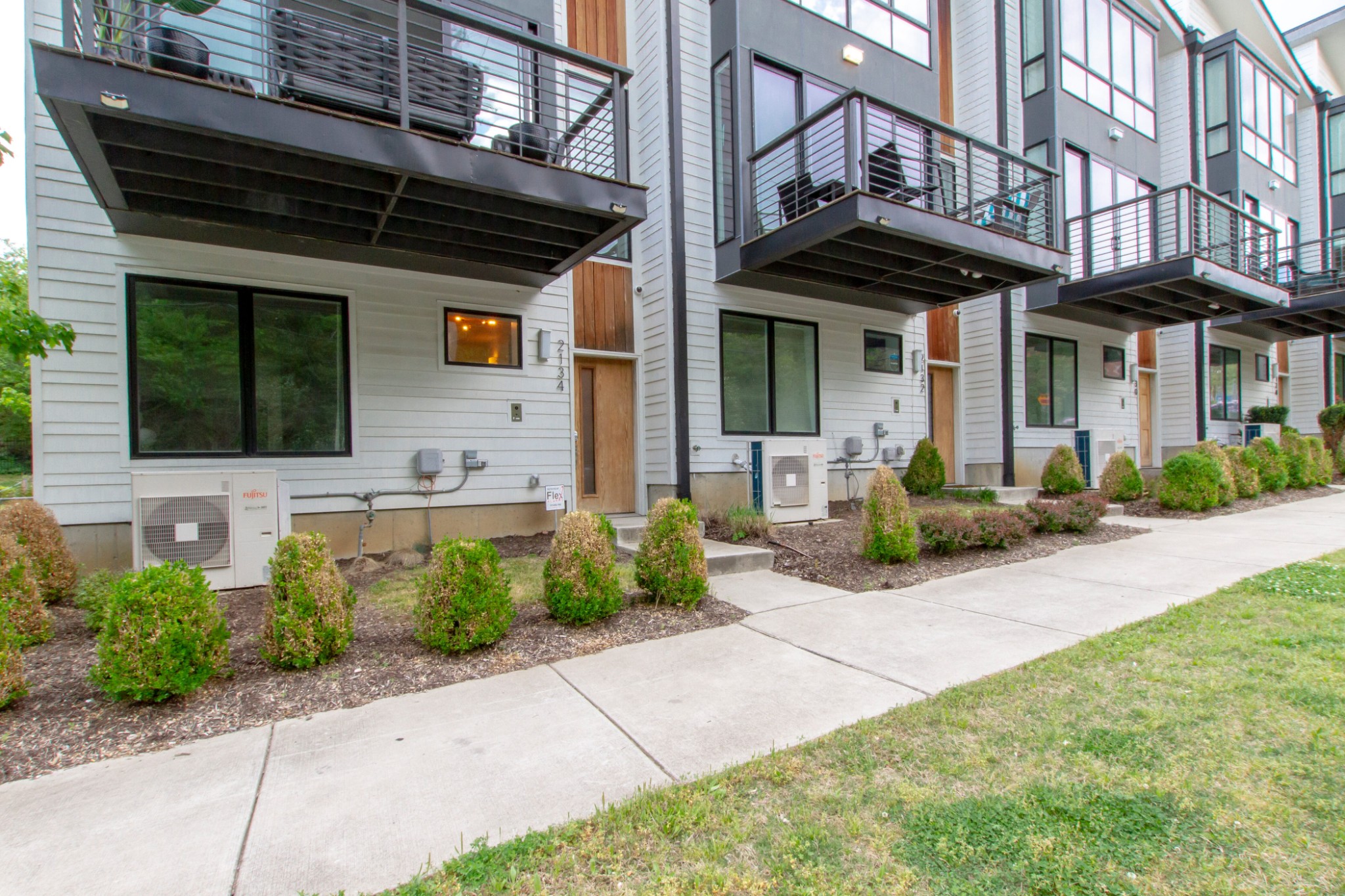 2134 9th Ave N, Nashville, TN 37208