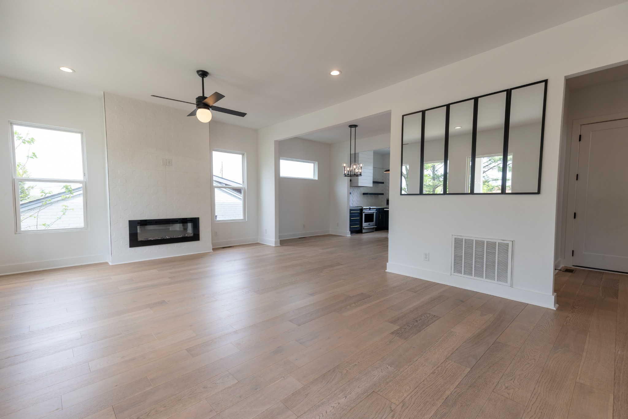 517 S 10th St, Nashville, TN 37206