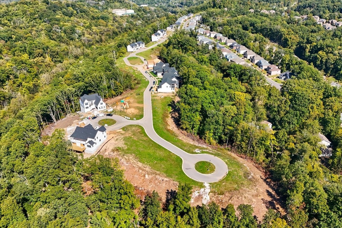 835 Summit Oaks Ct, Nashville, TN 37221