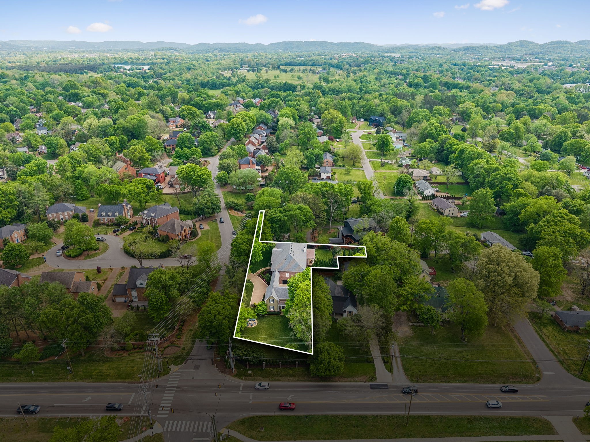 107 Sturbridge Dr, Franklin, TN 37064