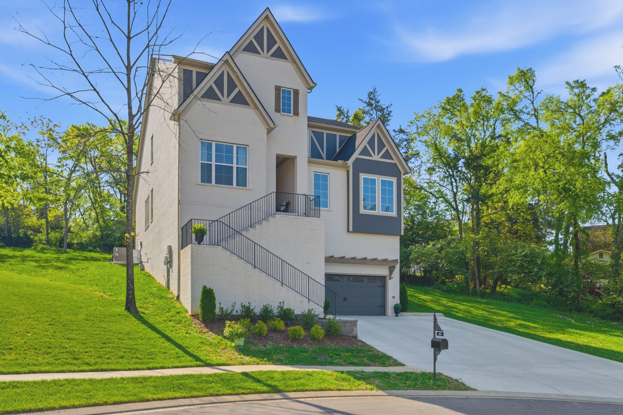 383 Arrow Ct, Hendersonville, TN 37075
