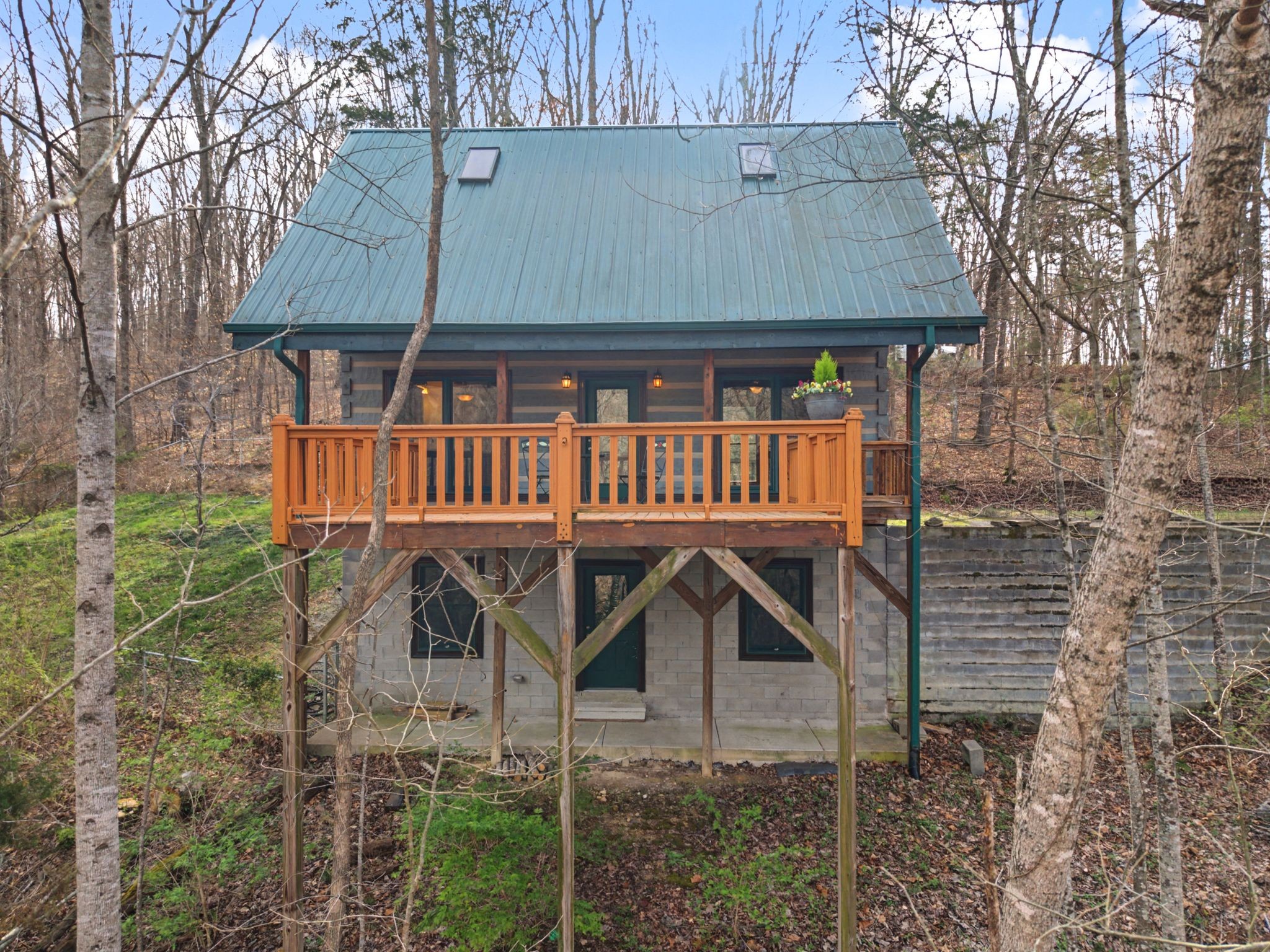 1146 Treanor Springs Rd, Kingston Springs, TN 37082