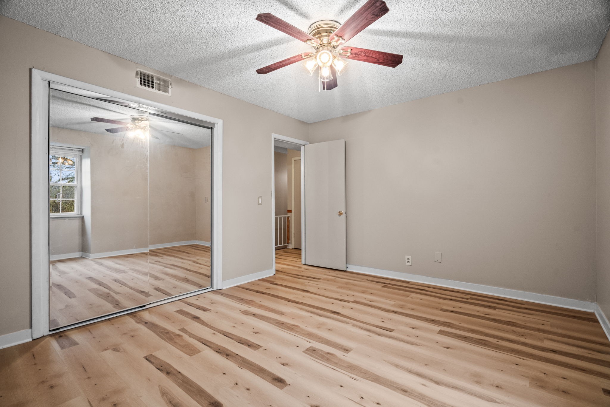 323 Forest Park Rd #7-4, Madison, TN 37115
