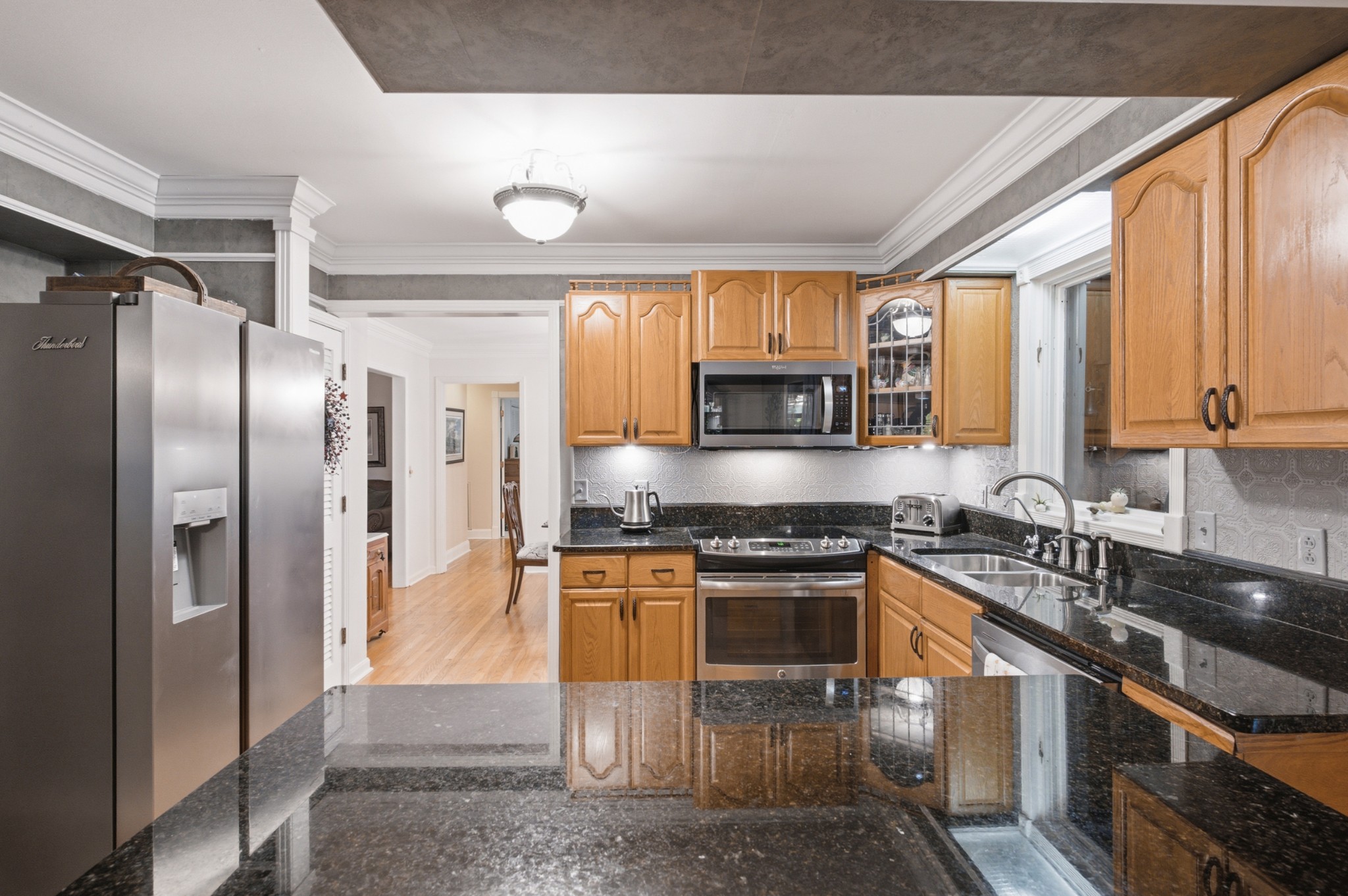 1053 Hillview Dr, Hendersonville, TN 37075