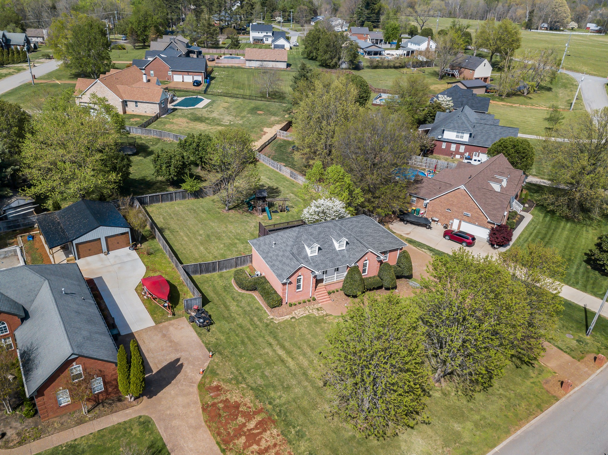 204 Hickory Trl, White House, TN 37188
