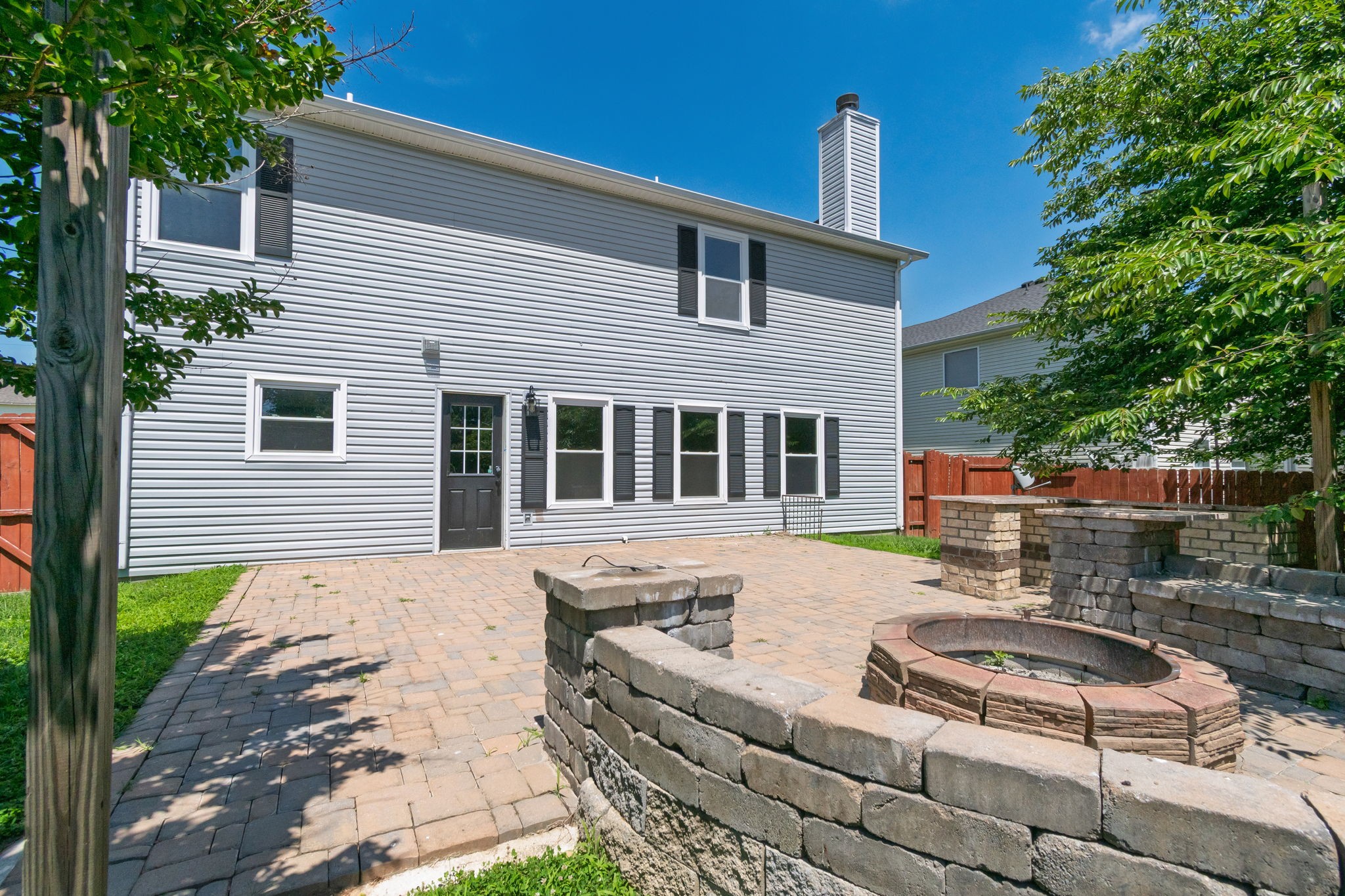 2675 Sutherland Dr, Thompsons Station, TN 37179