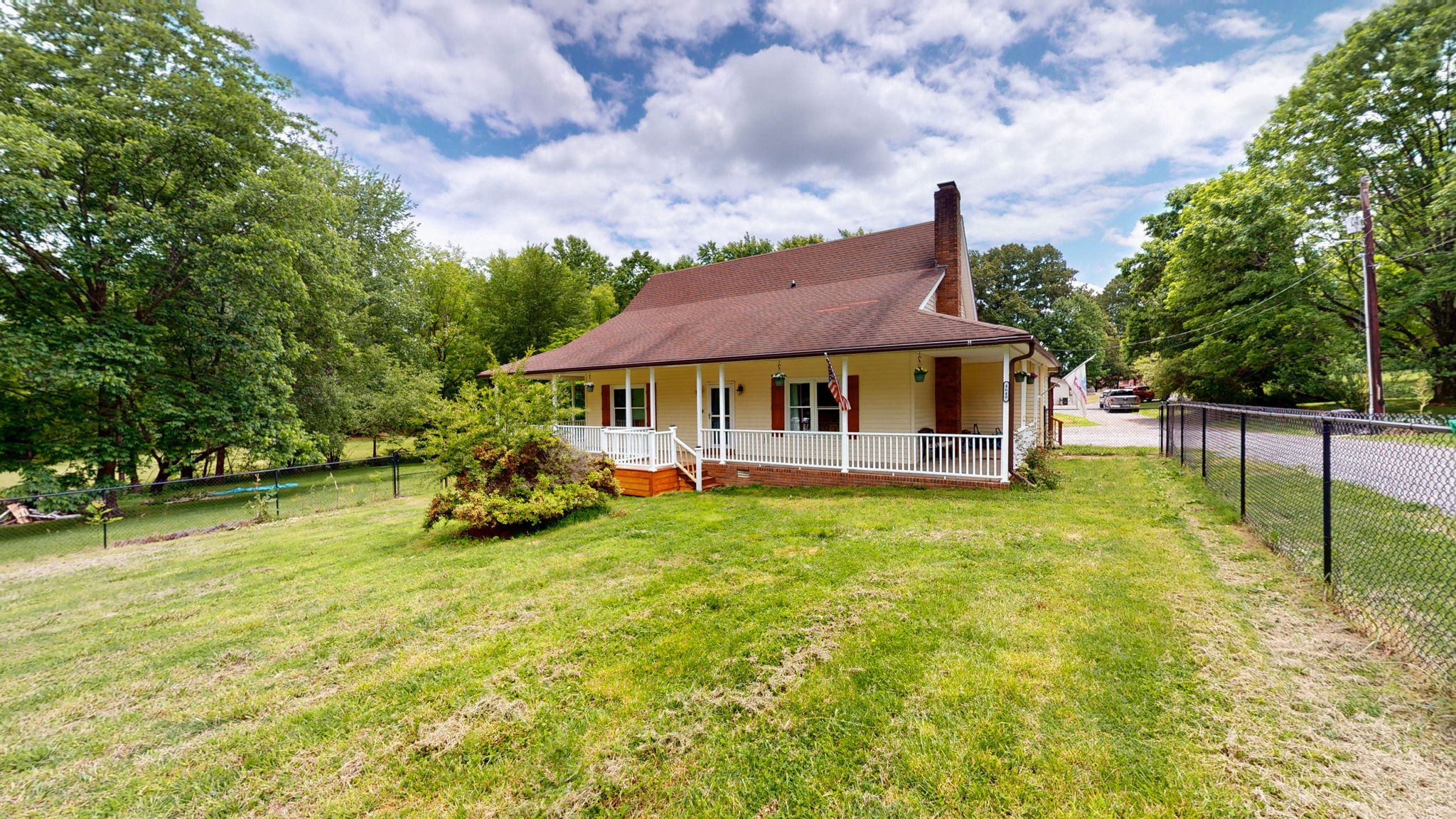 4648 31 Hwy W, Cottontown, TN 37048