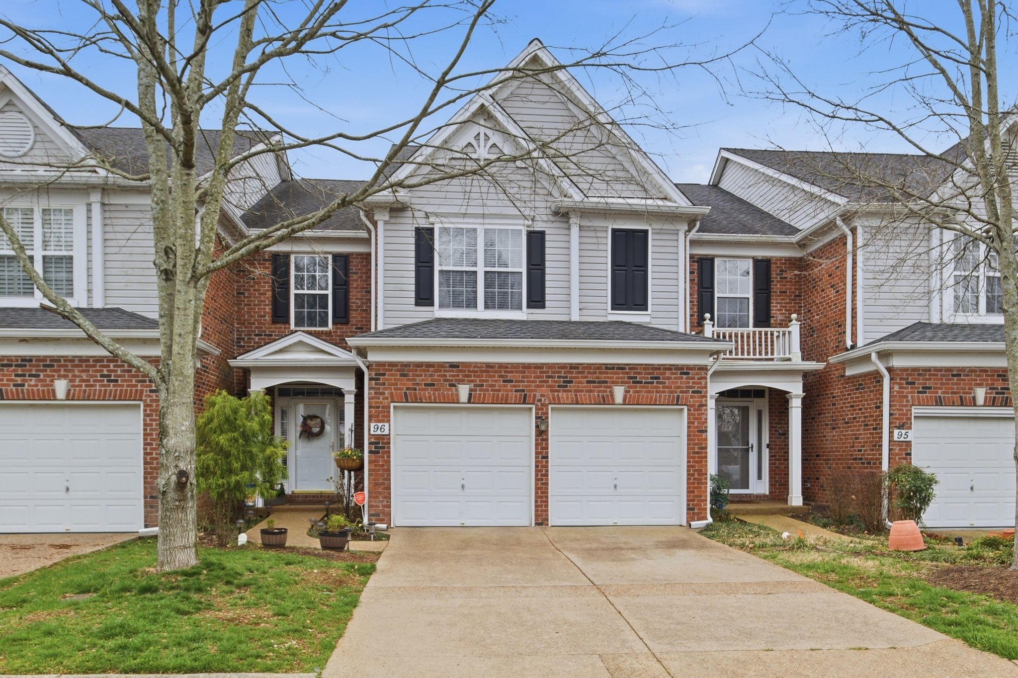 231 Green Harbor Rd #96, Old Hickory, TN 37138