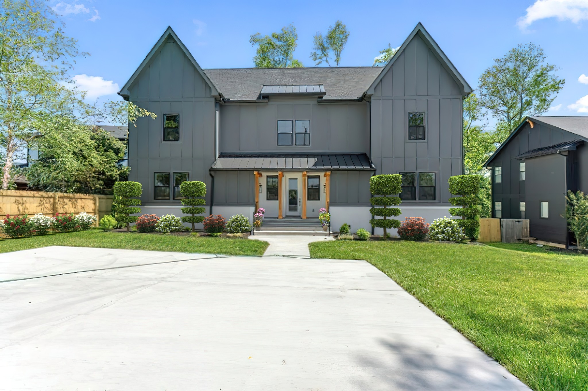 2301 Brittany Dr, Nashville, TN 37206
