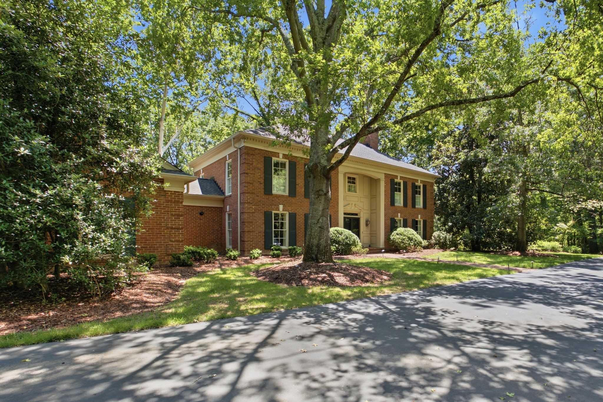 4383 Chickering Ln, Nashville, TN 37215