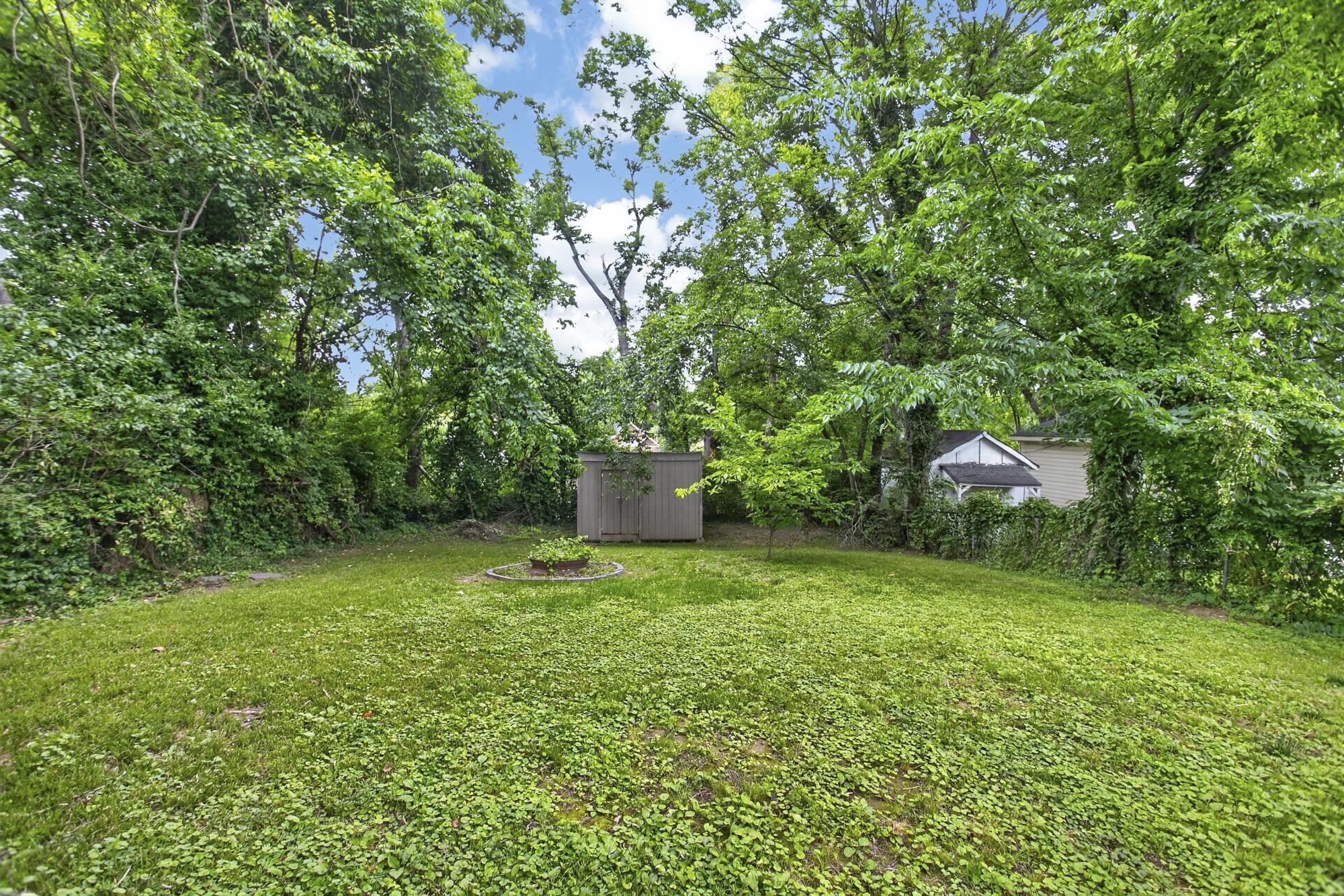 1215 Boscobel St, Nashville, TN 37206