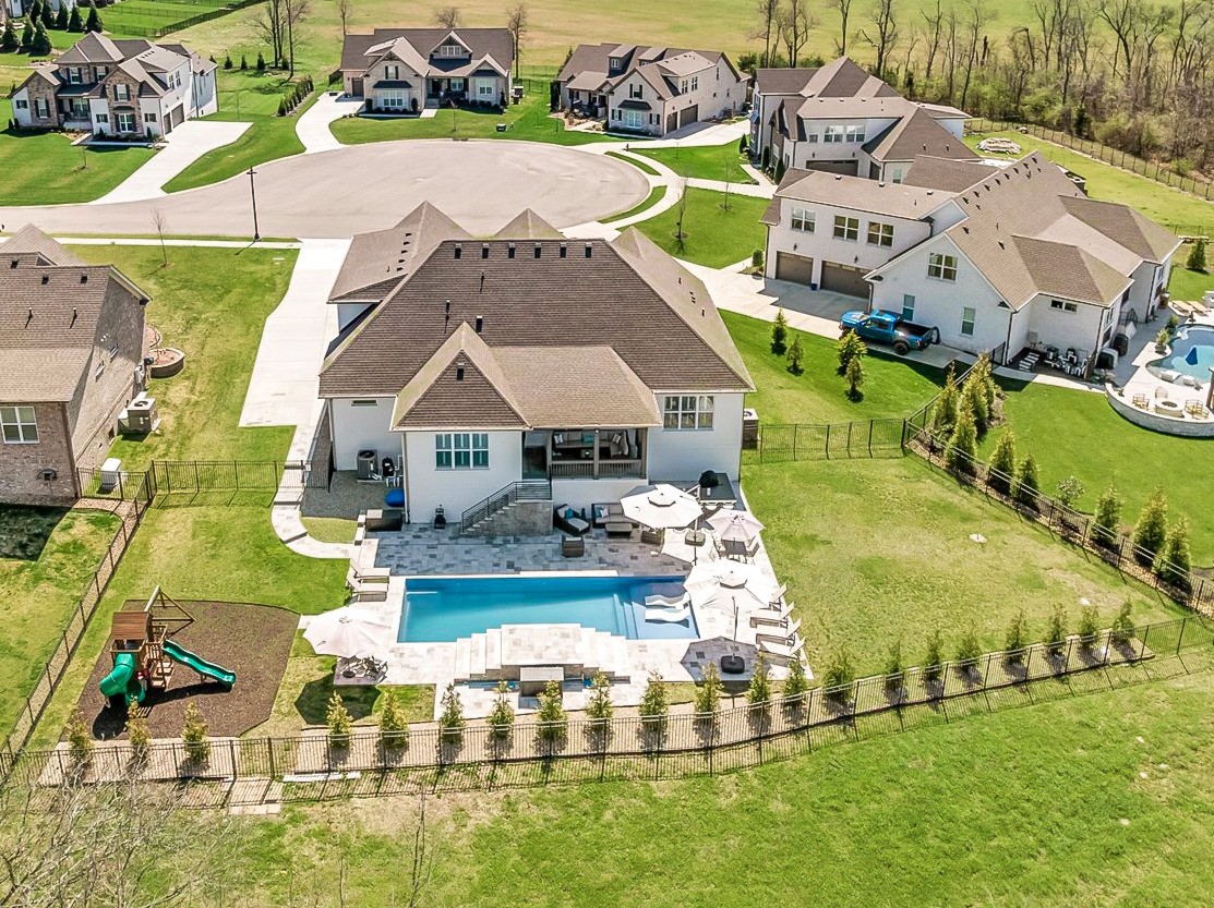1032 Abbey Road Way, Spring Hill, TN 37174