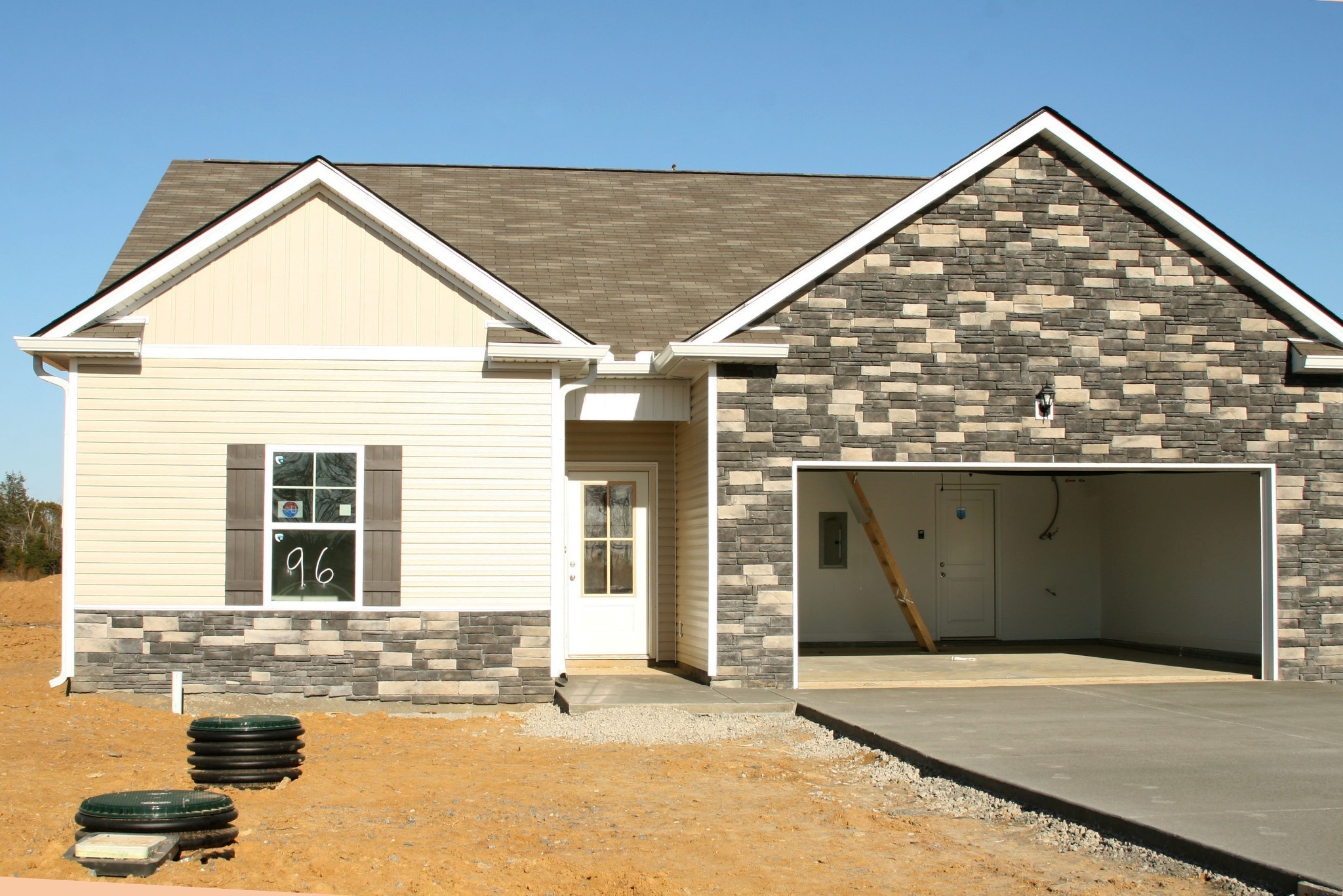 1226 Euclid Dr, Murfreesboro, TN 37127