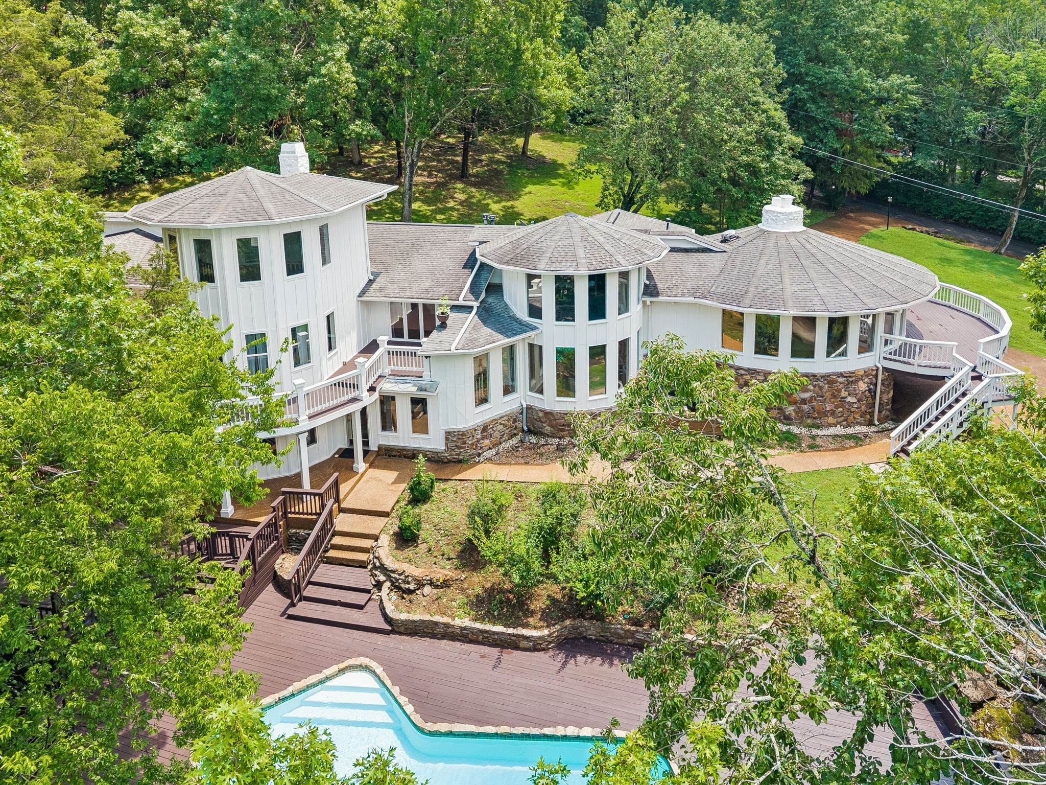 1619 Otter Creek Rd, Nashville, TN 37215
