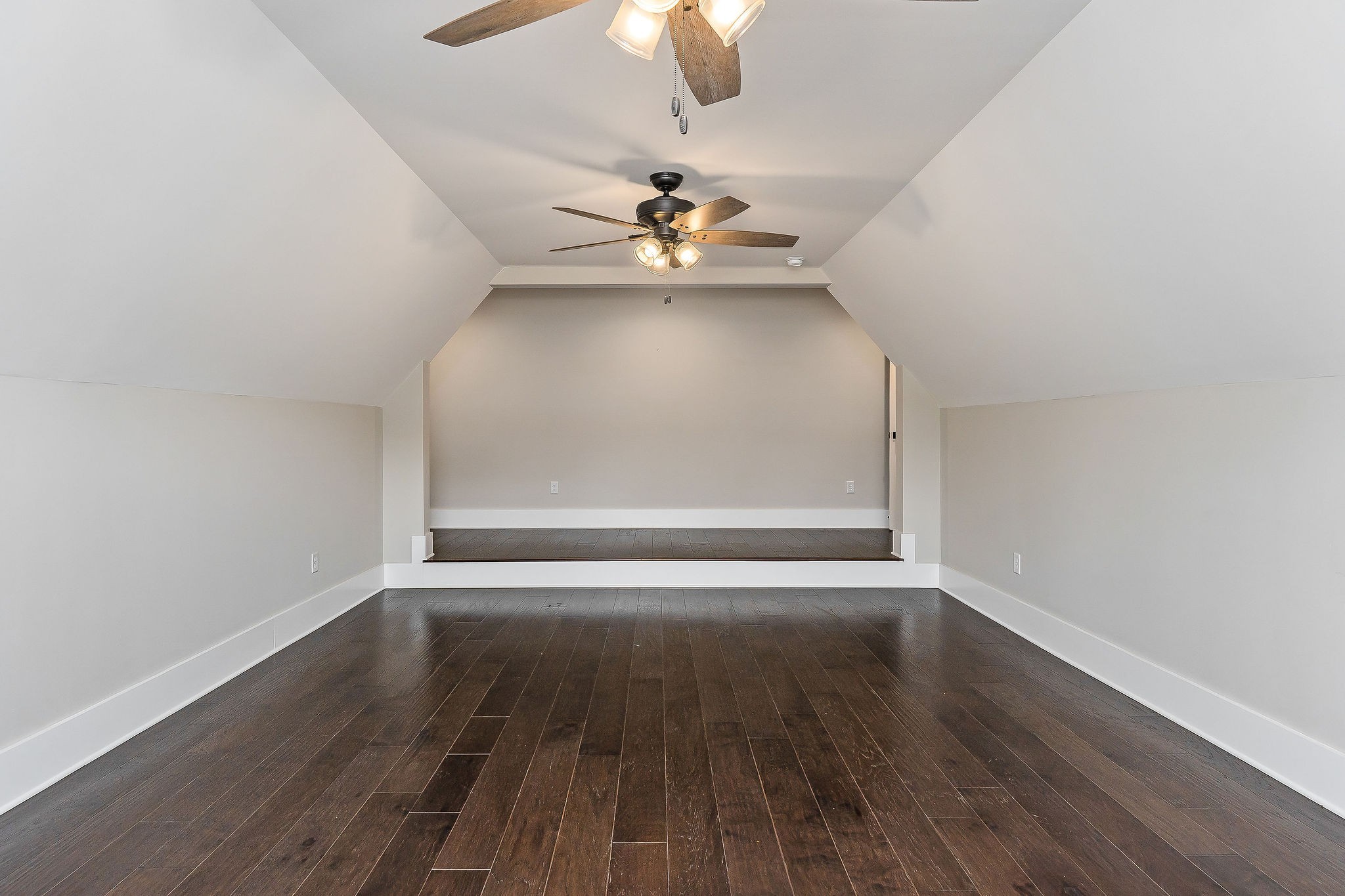 733 Jackson Ave, Carthage, TN 37030