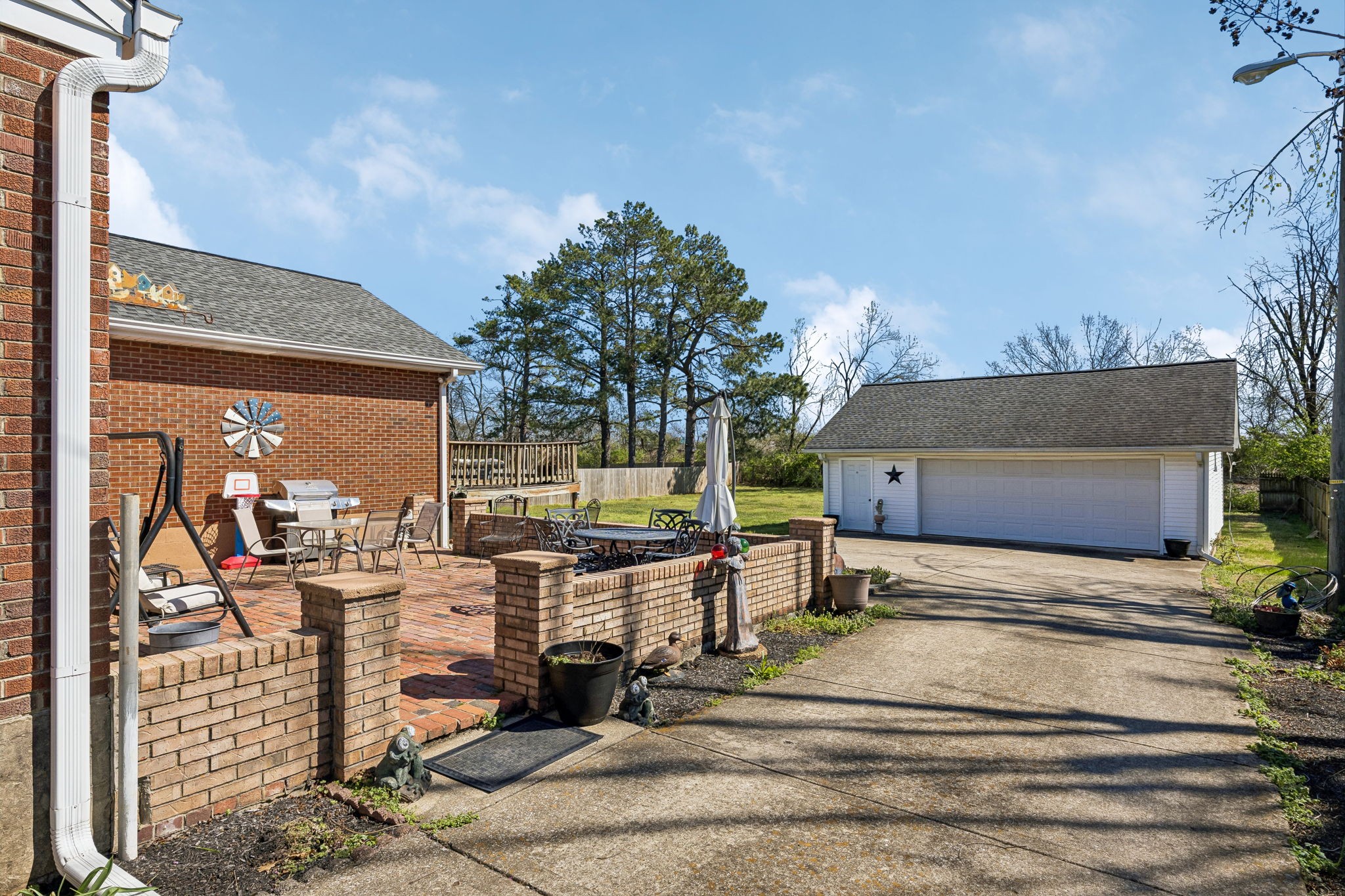 929 Lemont Dr, Nashville, TN 37216