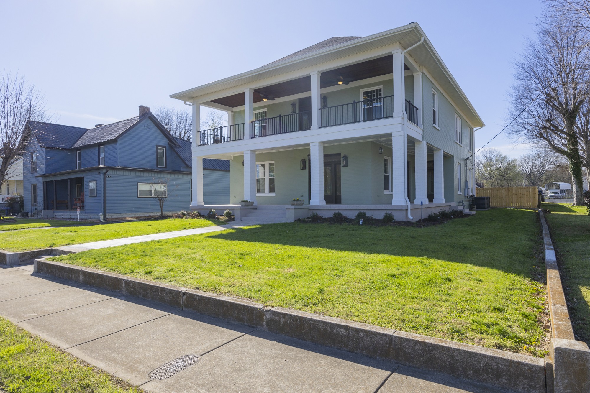 206 S Main St, Mount Pleasant, TN 38474