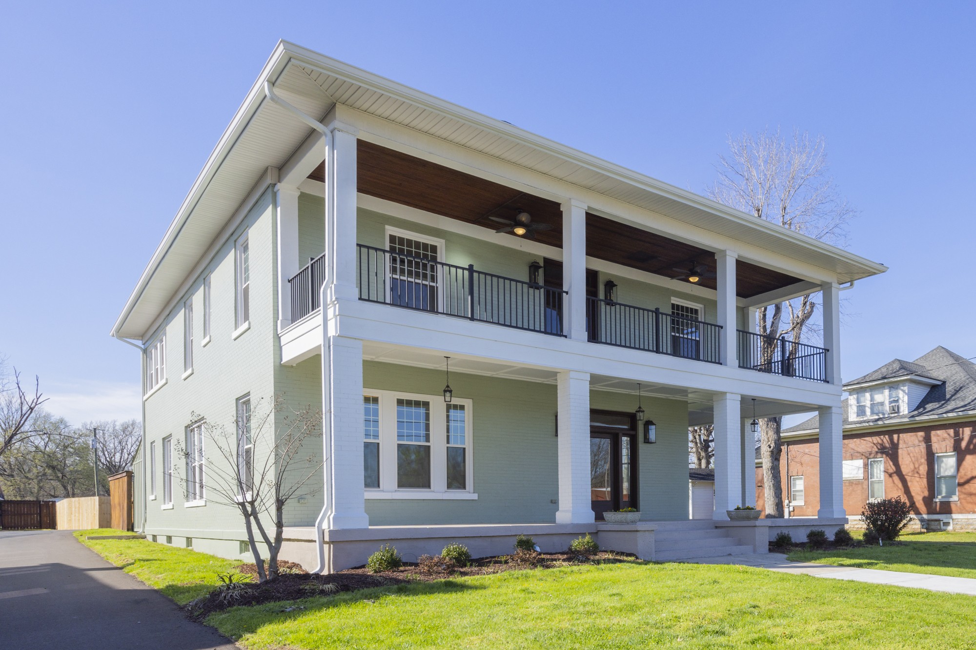 206 S Main St, Mount Pleasant, TN 38474