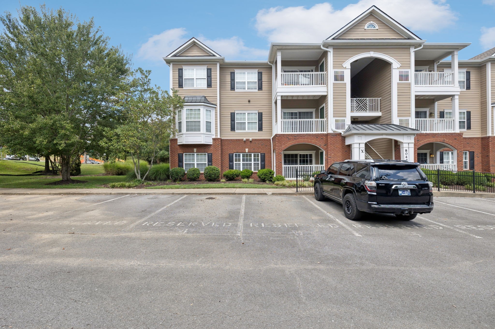 8047 Bienville Dr #4, Nashville, TN 37211