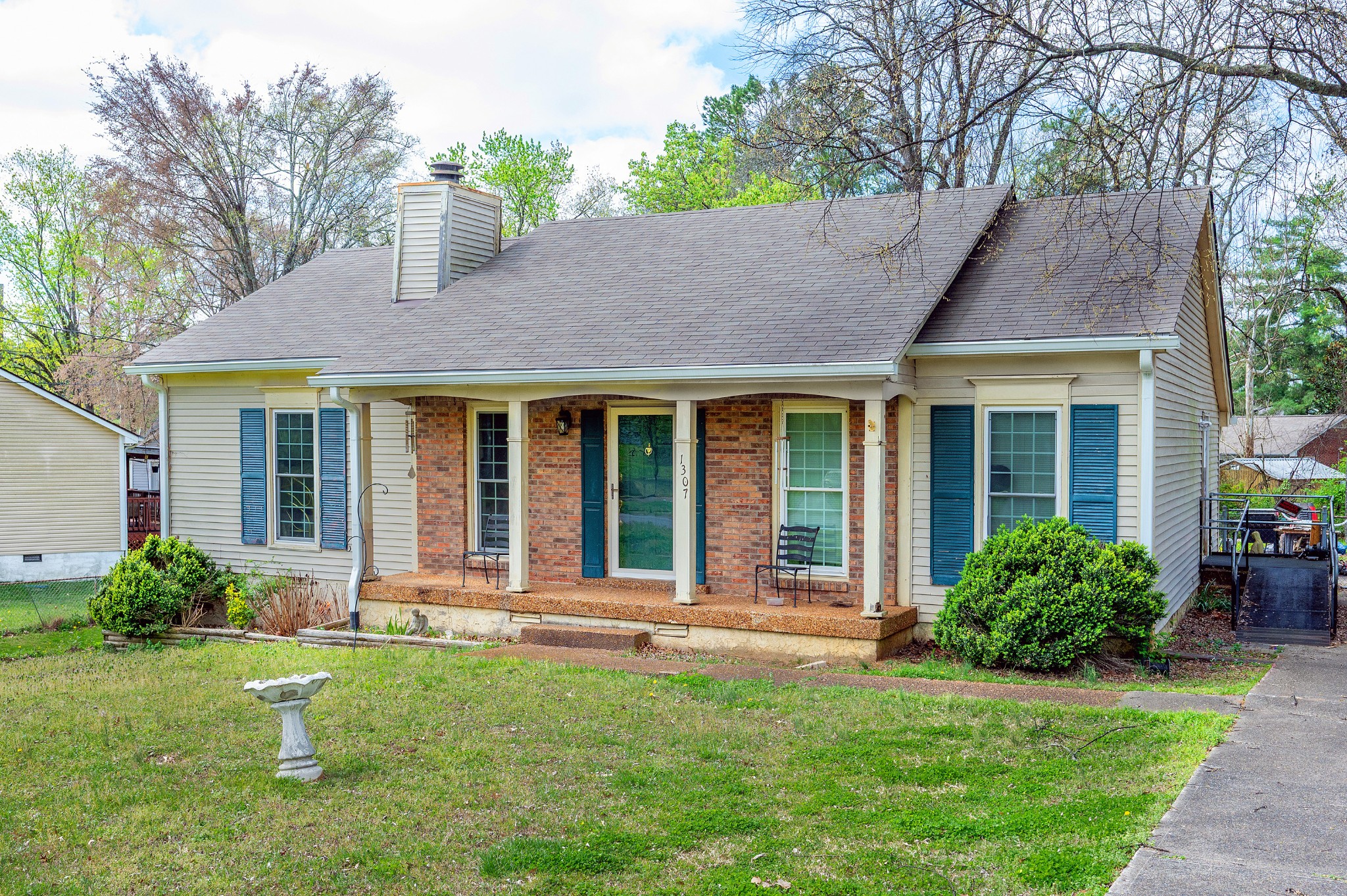 1307 Rolling Meadow Ct, Mount Juliet, TN 37122