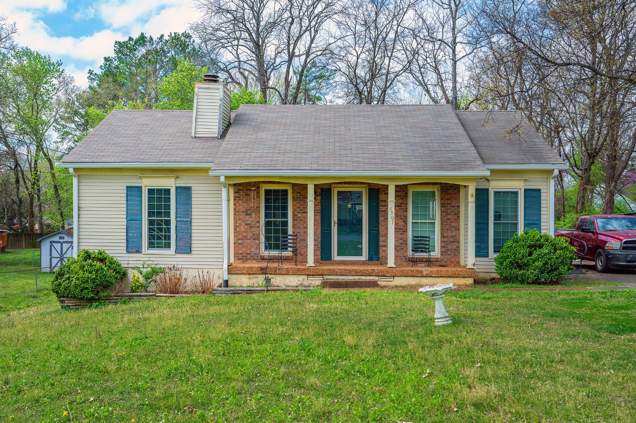 1307 Rolling Meadow Ct, Mount Juliet, TN 37122