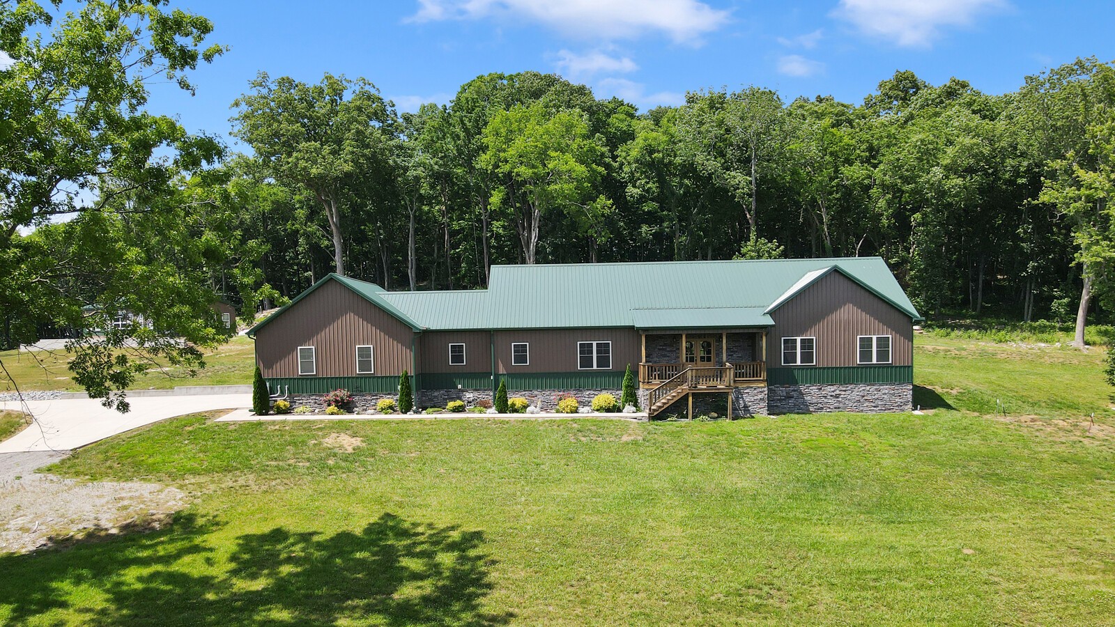 2095 Linwood Rd, Watertown, TN 37184