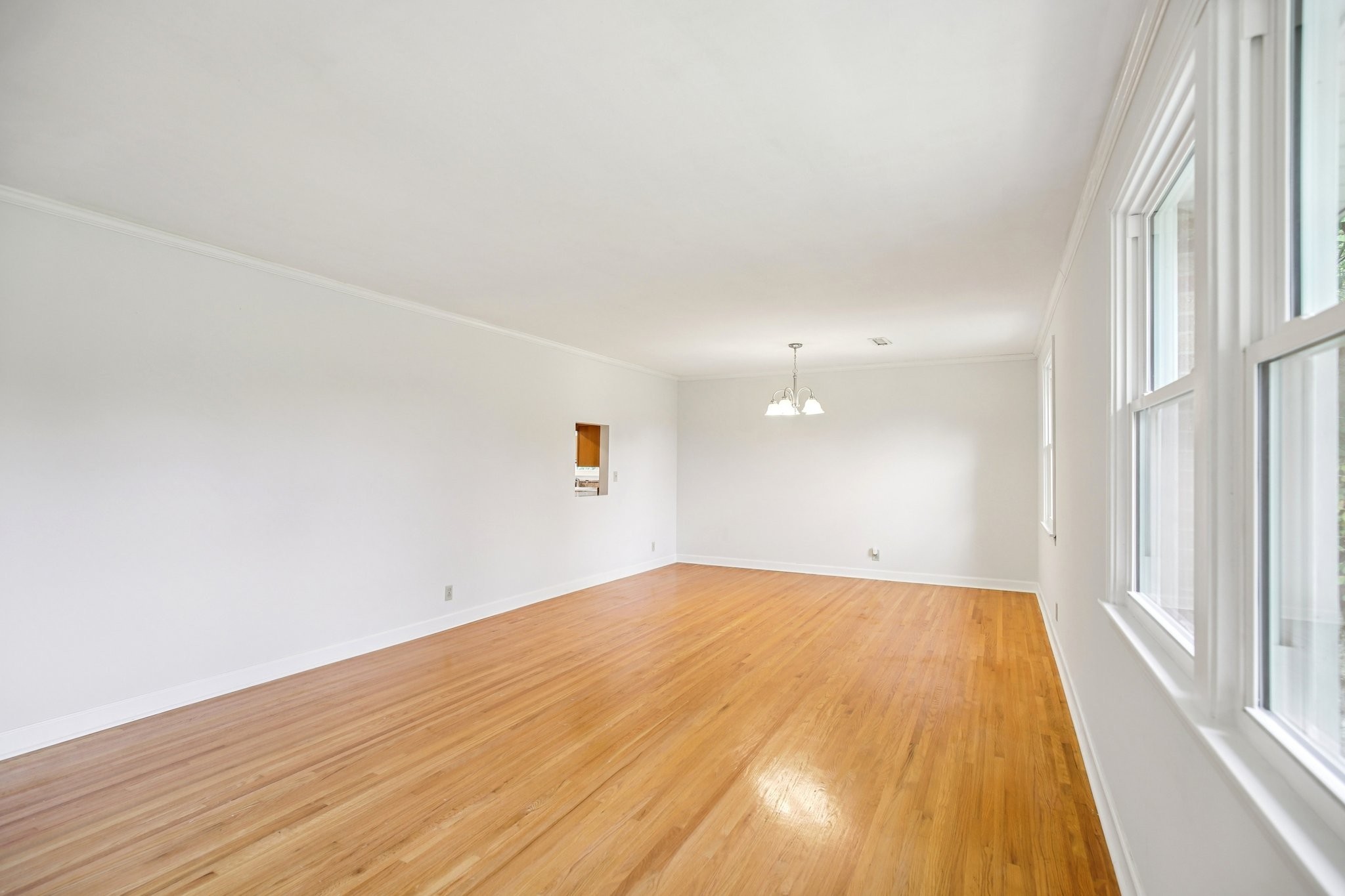 2411 Cloverdale Rd, Nashville, TN 37214