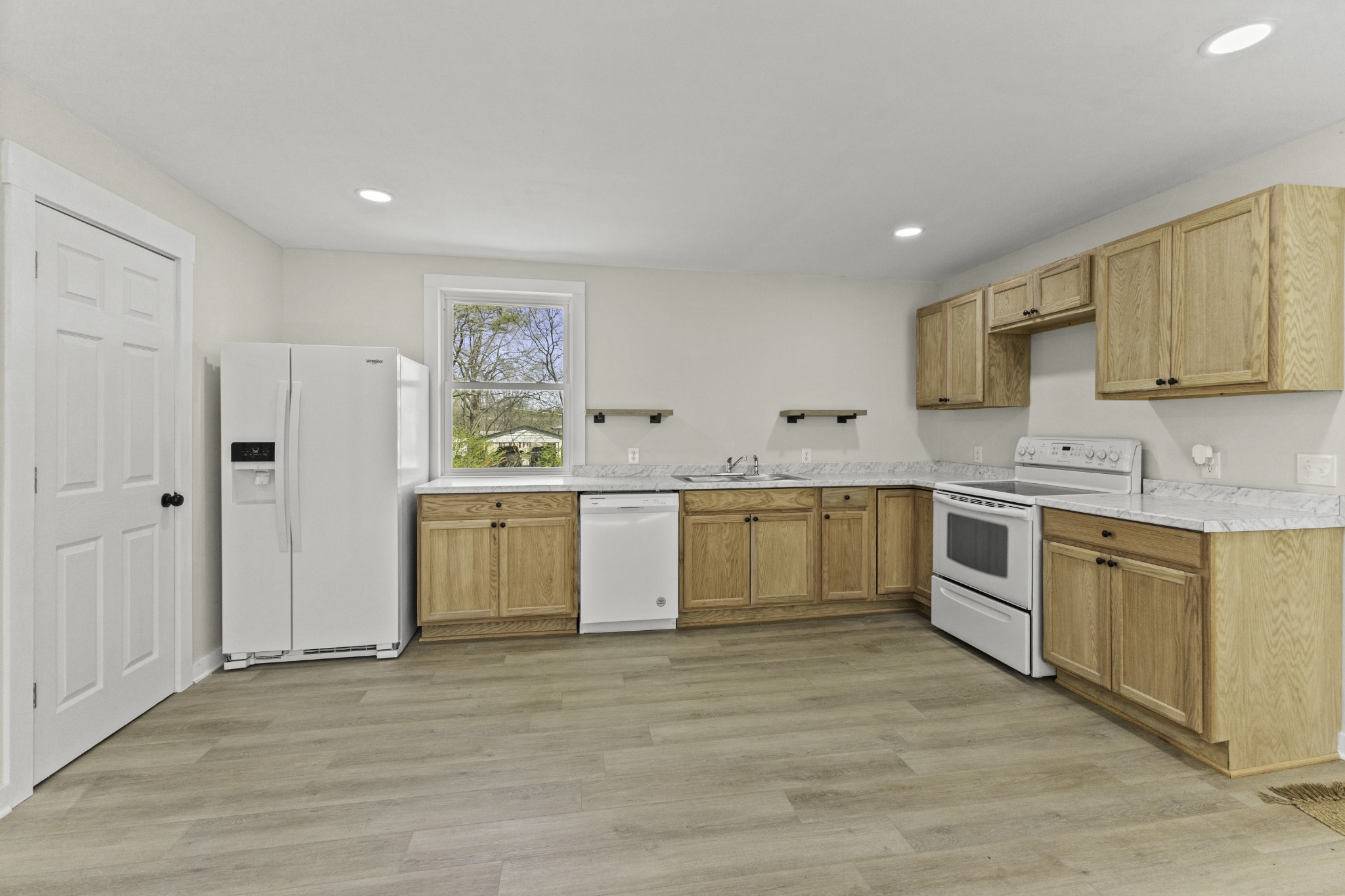 123 Hogin Rd, Dickson, TN 37055
