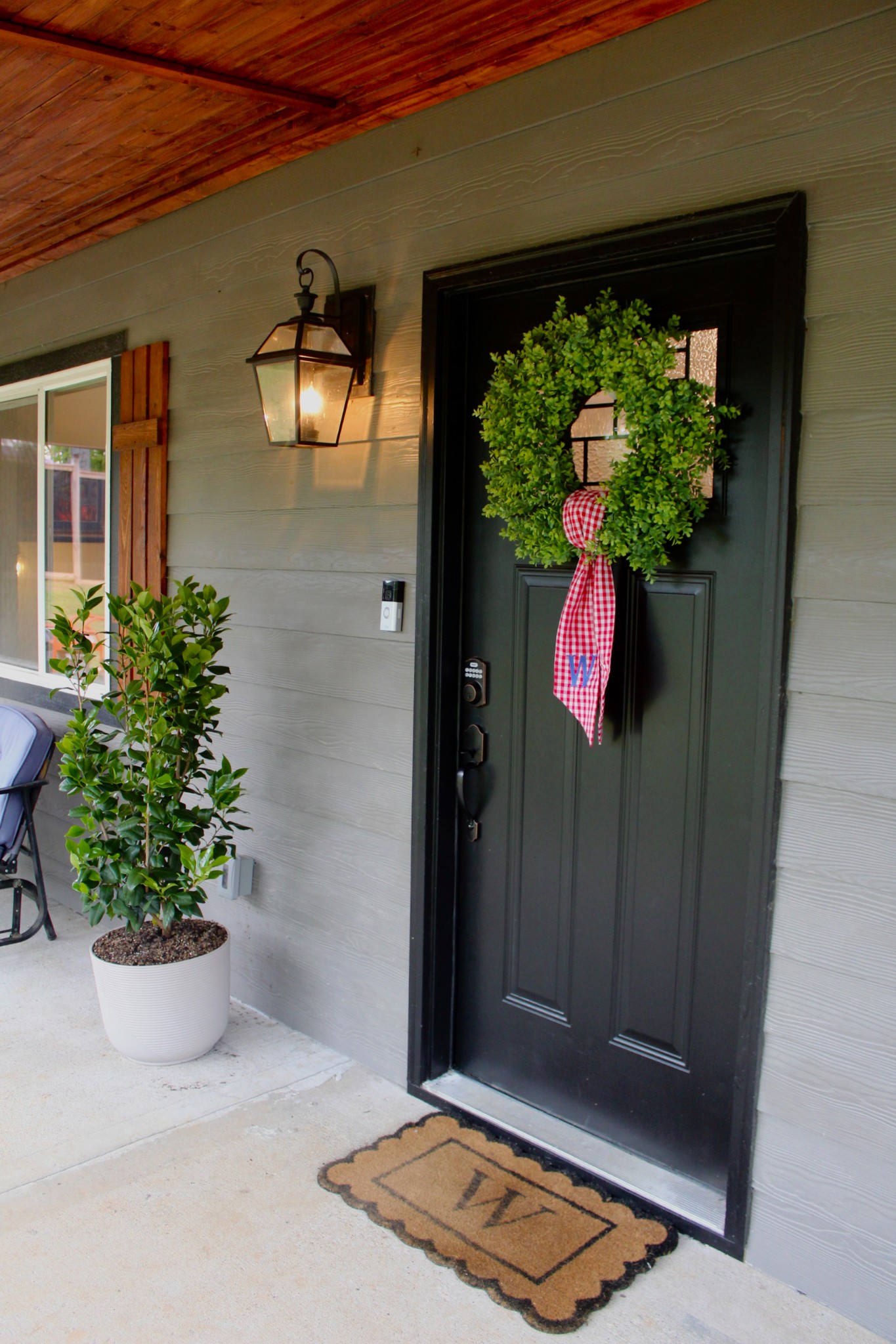 1413 Johnson St, Burns, TN 37029