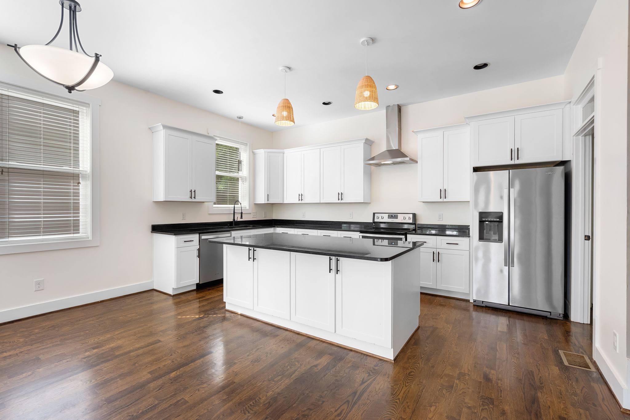 2129 Wooddale Ln, Nashville, TN 37214